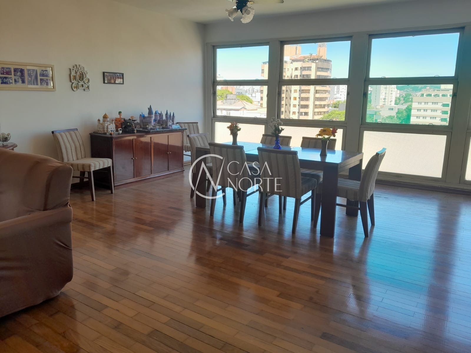 Apartamento à venda com 4 quartos, 280m², 1 suíte, 1 vaga, Avenida Venâncio Aires no bairro Farroupilha em Porto Alegre