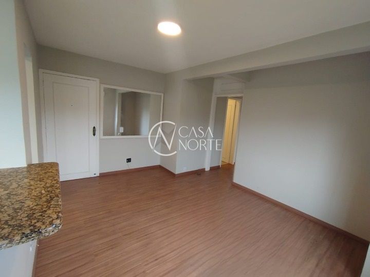 Apartamento à venda com 3 quartos, 63m², 1 vaga, Rua Carlos Pessoa de Brum no bairro Santo Antônio em Porto Alegre