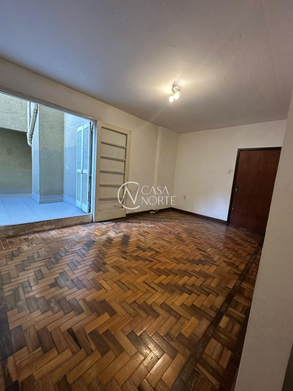 Apartamento Garden à venda com 2 quartos, 74m², Rua Ramiro Barcelos no bairro Bom Fim em Porto Alegre