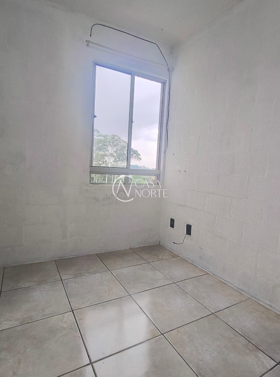 Apartamento à venda com 2 quartos, 38m², 1 vaga, Avenida João Antônio Silveira no bairro Lomba do Pinheiro em Porto Alegre