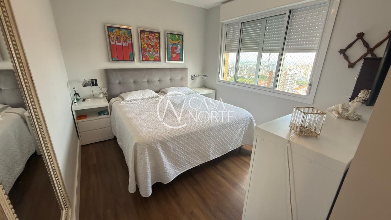 Apartamento à venda com 3 quartos, 120m², 1 suíte, 2 vagas, Avenida Túlio de Rose no bairro Jardim Europa em Porto Alegre
