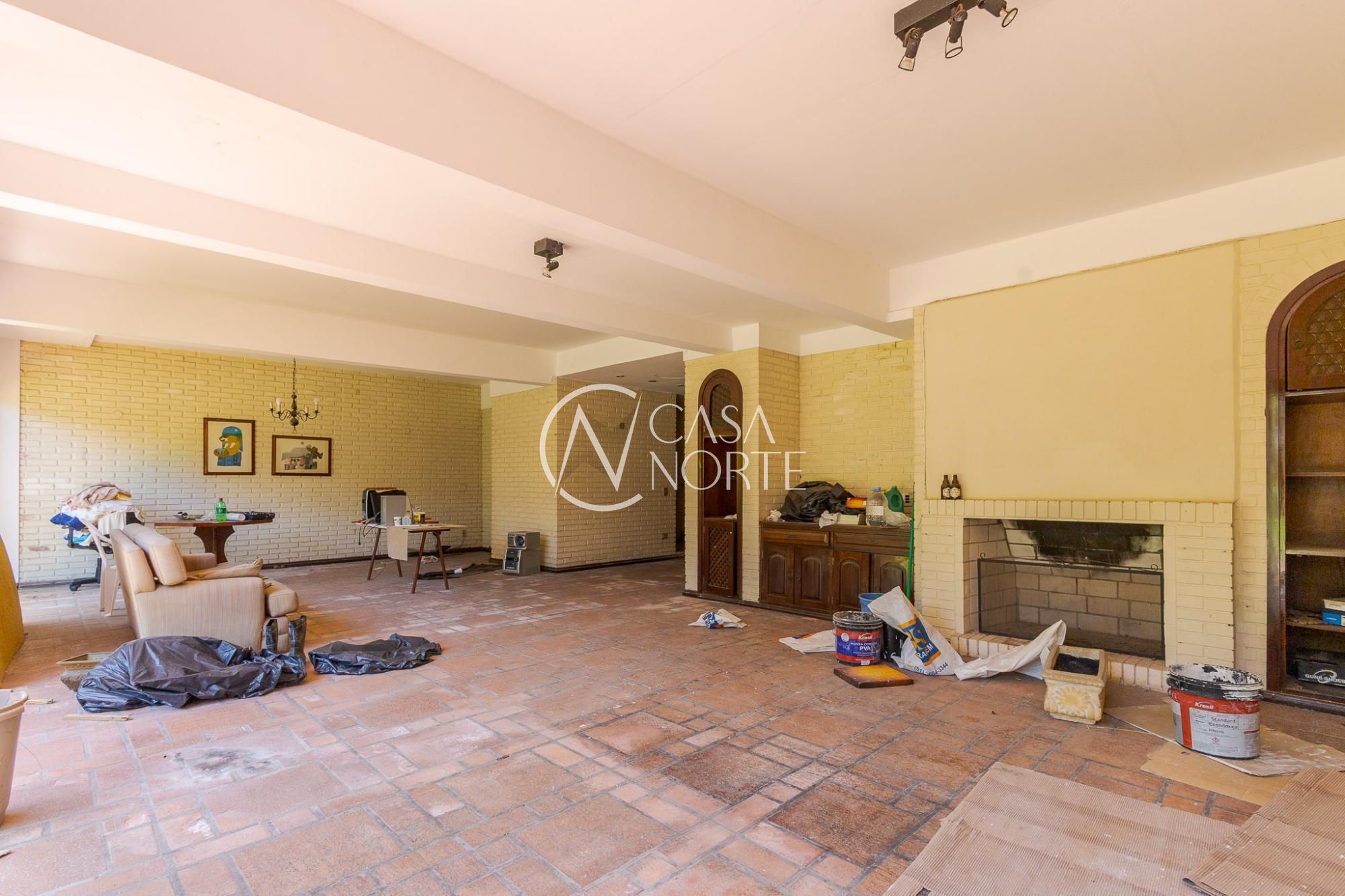 Casa à venda com 4 quartos, 460m², 2 vagas, Avenida Cai no bairro Cristal em Porto Alegre