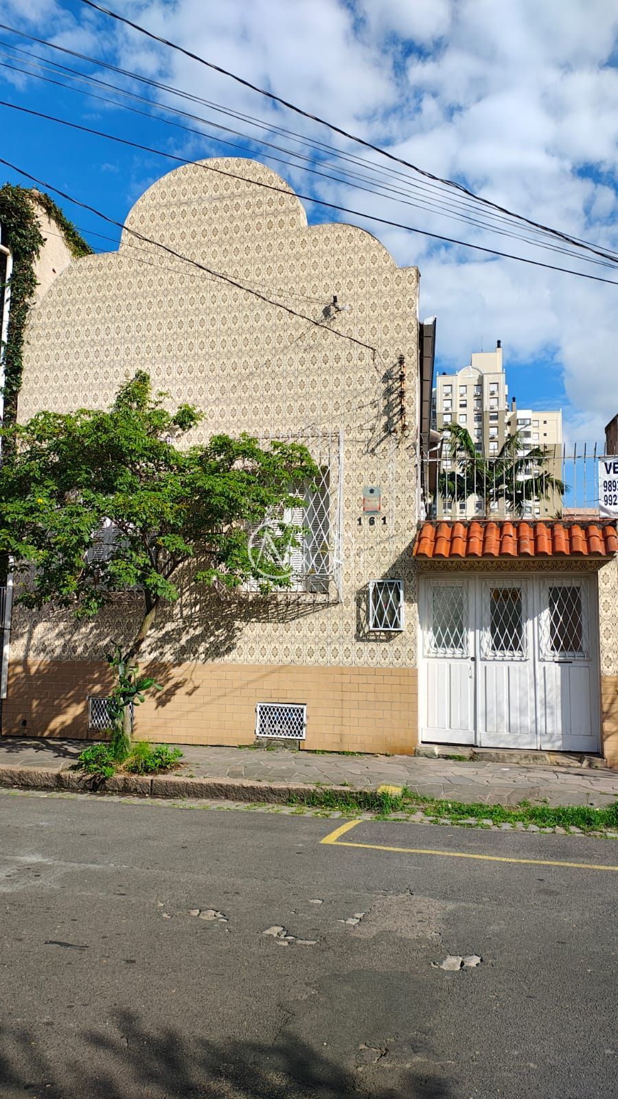 Casa à venda com 3 quartos, 151m², 1 suíte, 3 vagas, Rua Alberto Torres no bairro Cidade Baixa em Porto Alegre