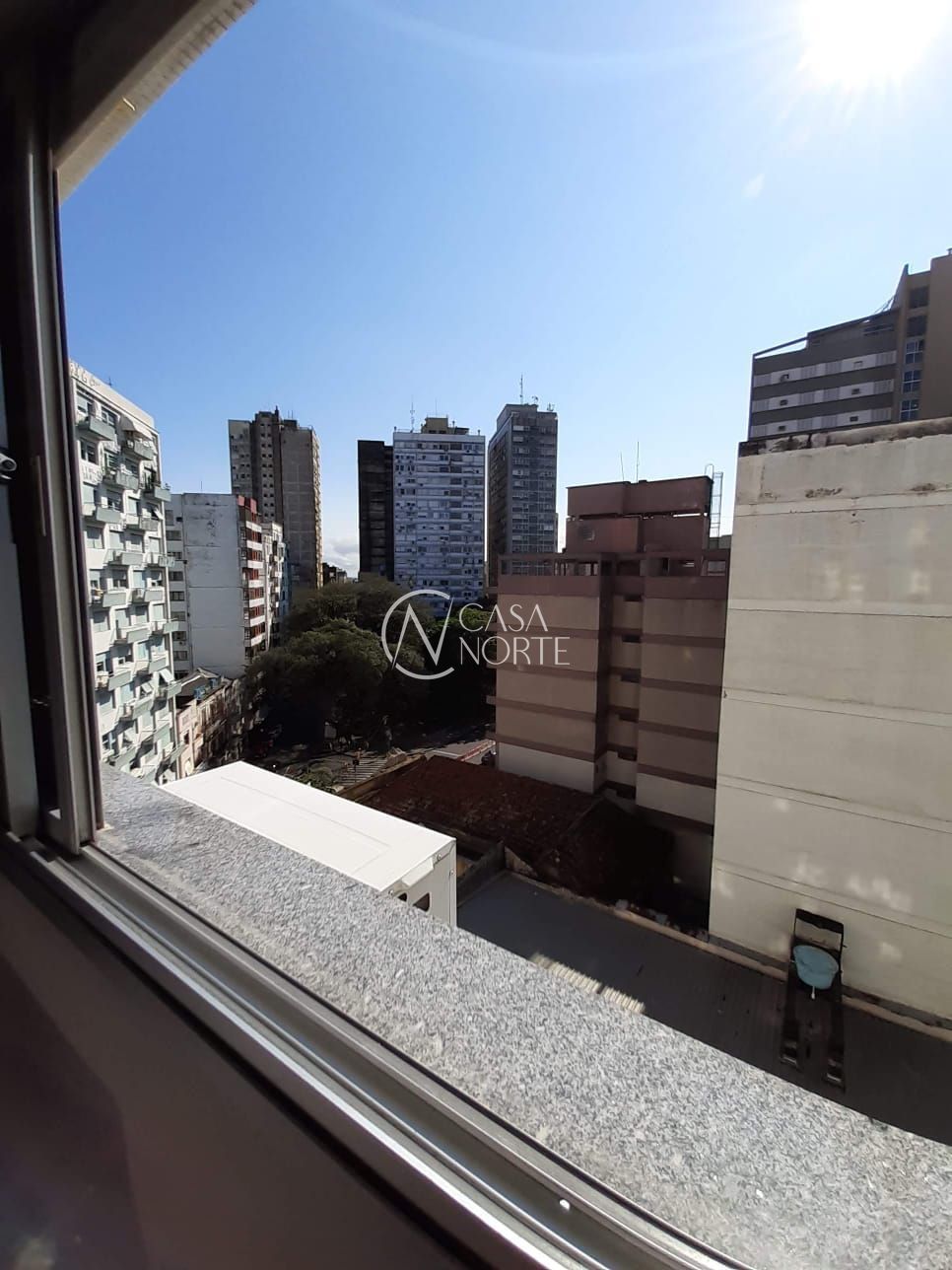 Studio à venda com 1 quarto, 30m², Rua Duque de Caxias no bairro Centro Histórico em Porto Alegre