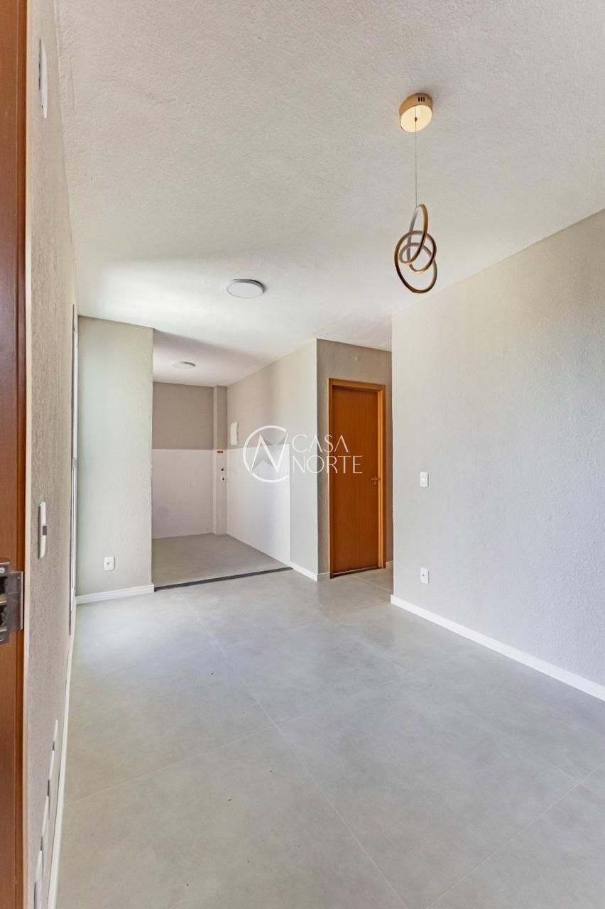 Apartamento à venda com 2 quartos, 40m², 1 vaga, Rua Sete Mil e Oito no bairro Restinga em Porto Alegre