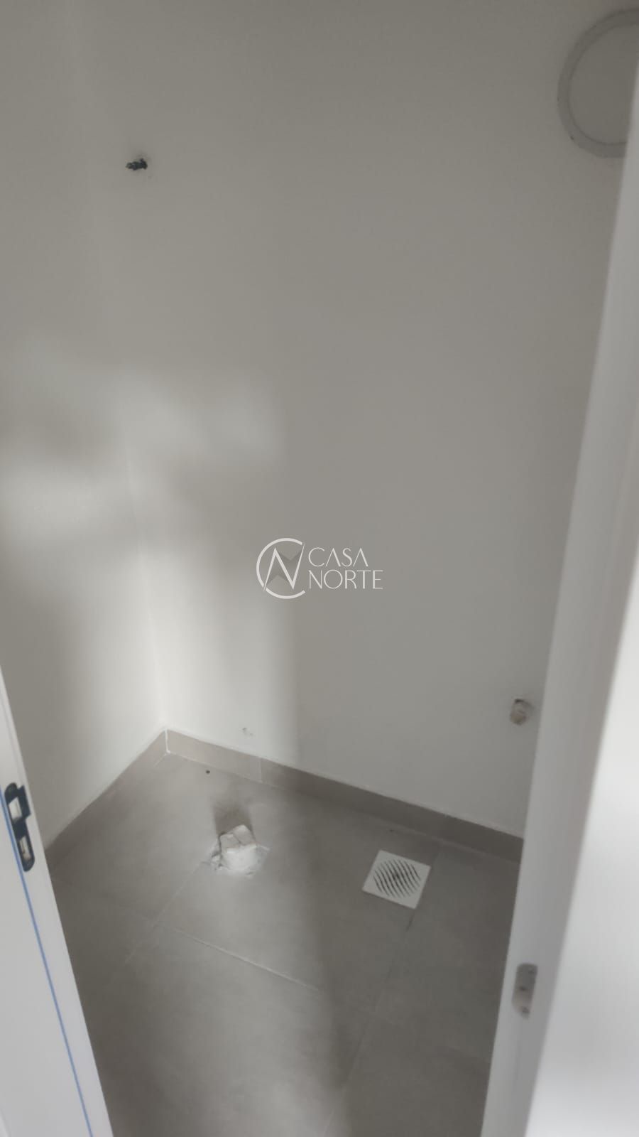 Sala Comercial à venda com 1 quarto, 34m², 1 vaga, Rua Coronel Paulino Teixeira no bairro Rio Branco em Porto Alegre