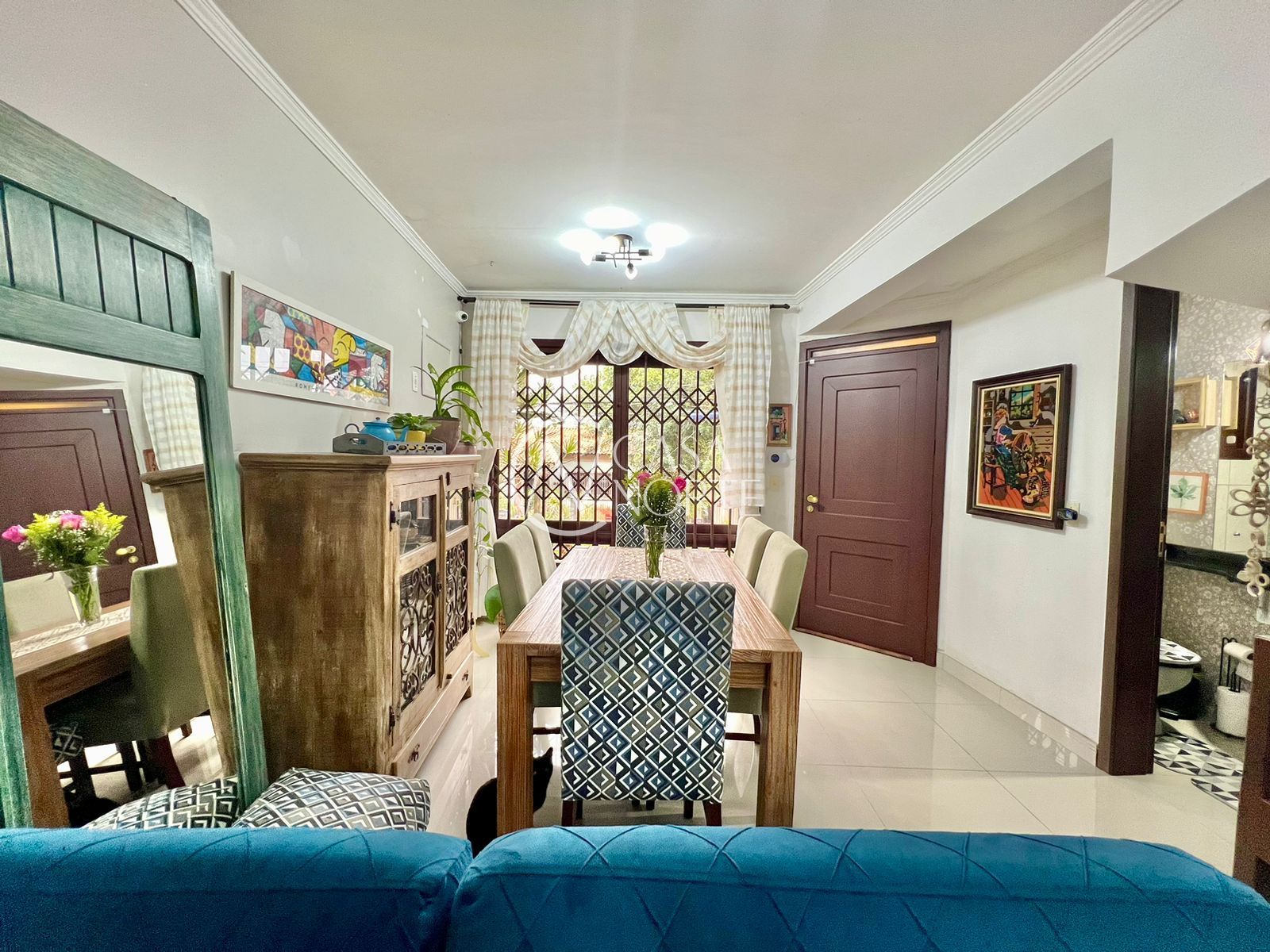 Sobrado à venda com 3 quartos, 163m², 1 suíte, 2 vagas, Rua Ari Barroso no bairro Sarandi em Porto Alegre