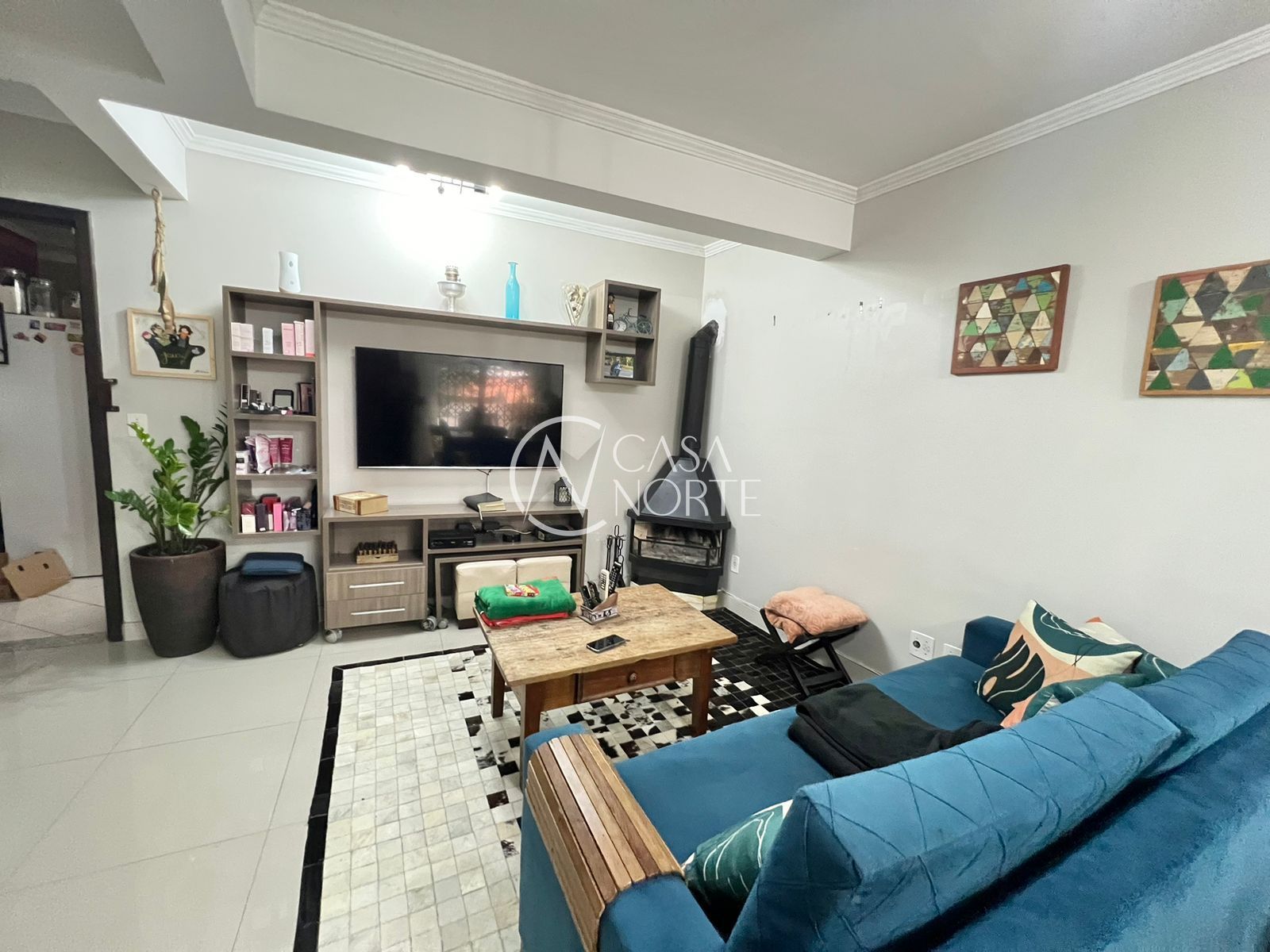 Sobrado à venda com 3 quartos, 163m², 1 suíte, 2 vagas, Rua Ari Barroso no bairro Sarandi em Porto Alegre