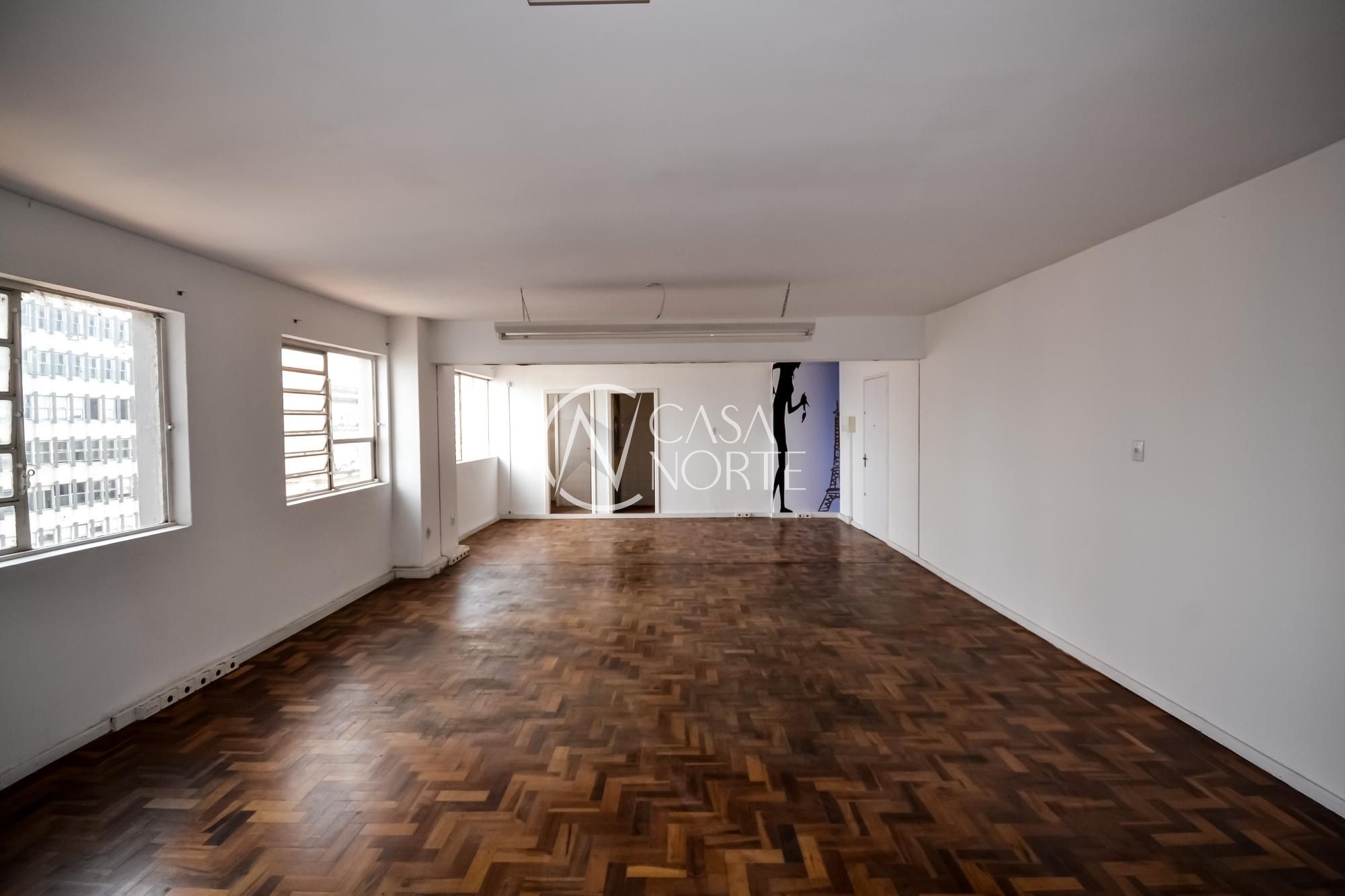 Sala Comercial à venda , 64m², Travessa Francisco de Leonardo Truda no bairro Centro Histórico em Porto Alegre