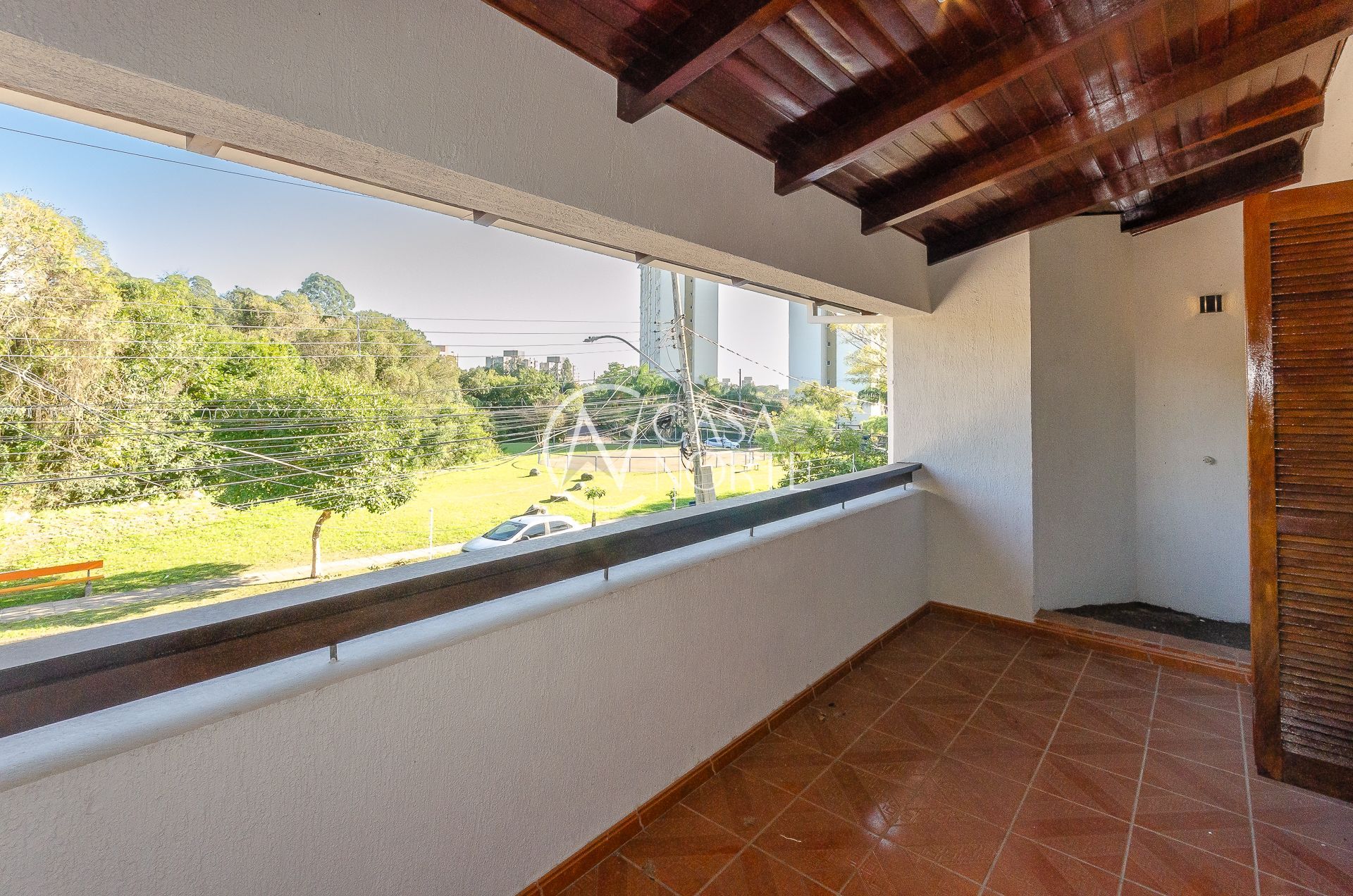 Casa à venda com 4 quartos, 290m², 2 suítes, 3 vagas, Rua Luiz Fontoura Júnior no bairro Jardim Itu em Porto Alegre