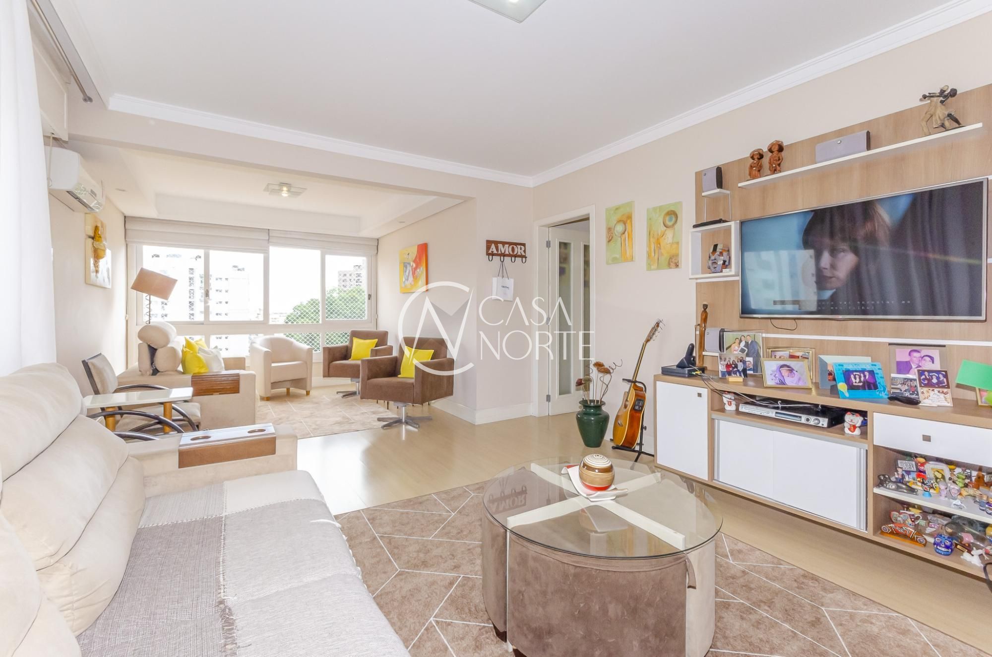 Apartamento à venda com 3 quartos, 117m², 1 suíte, 2 vagas, Avenida Carlos Gomes no bairro Petrópolis em Porto Alegre