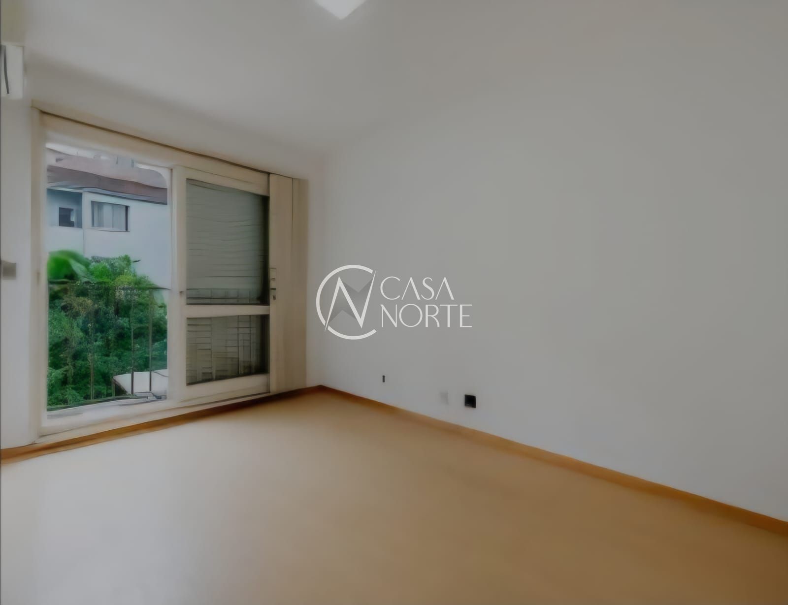 Apartamento à venda com 3 quartos, 111m², 1 suíte, 1 vaga, Avenida Mariland no bairro São João em Porto Alegre