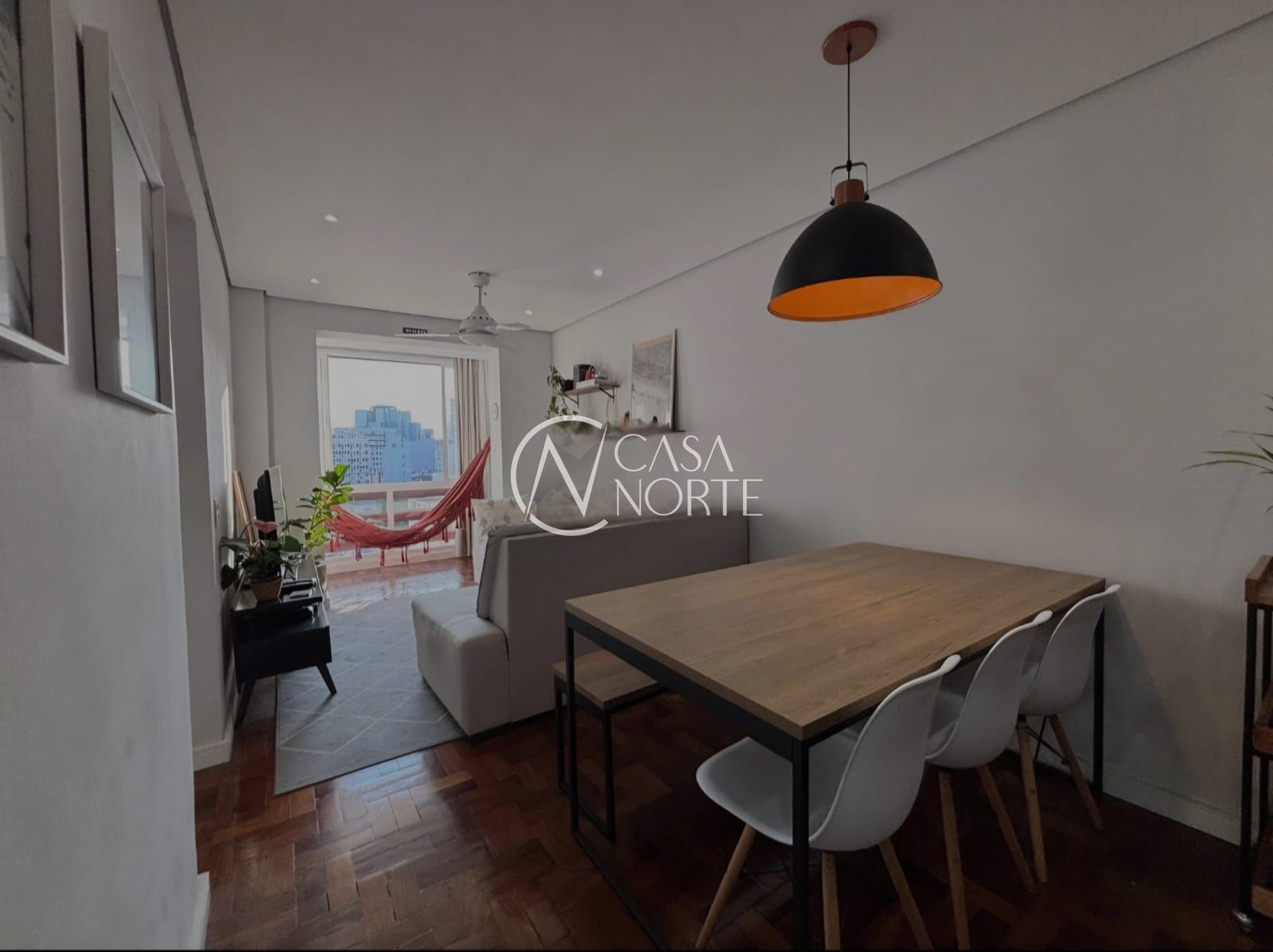 Apartamento à venda com 2 quartos, 72m², 1 vaga, Rua General Lima e Silva no bairro Cidade Baixa em Porto Alegre