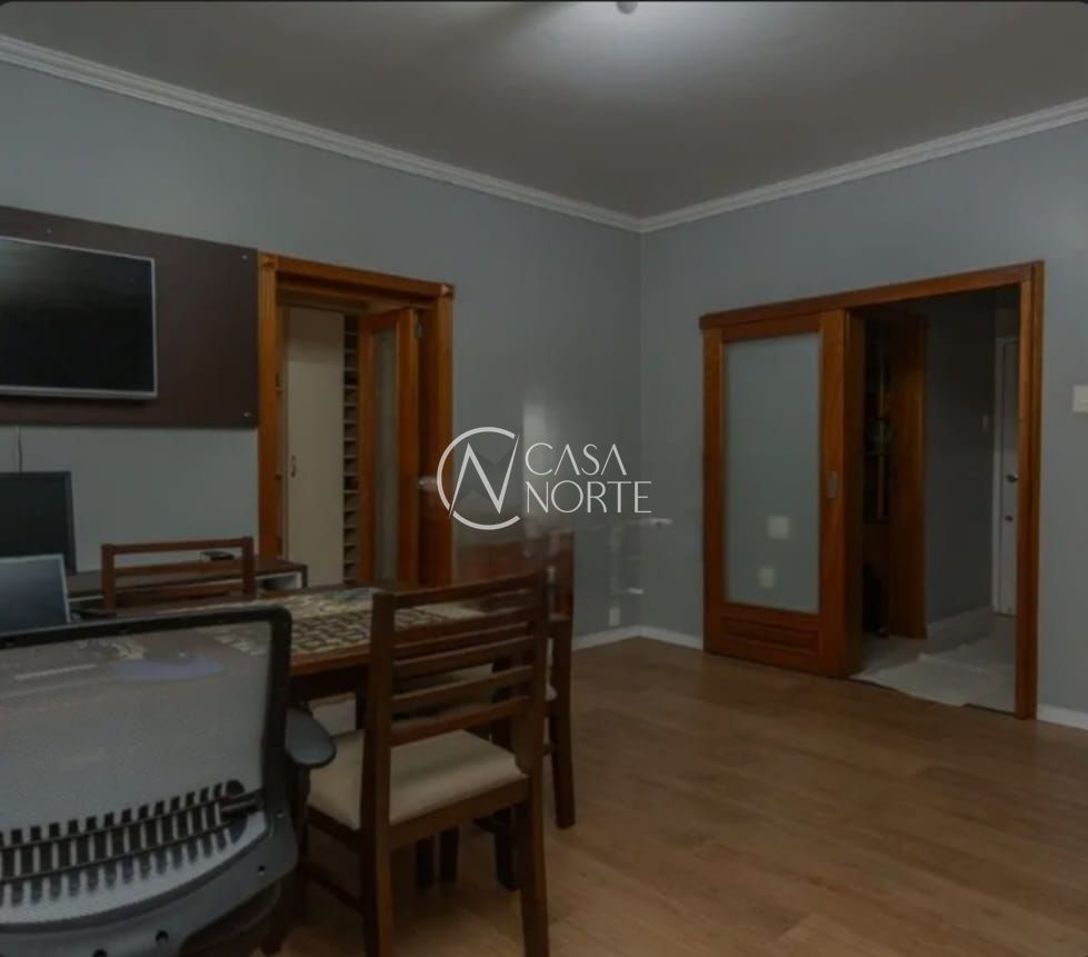 Apartamento à venda com 2 quartos, 73m², 1 vaga, Rua Faria Santos no bairro Petrópolis em Porto Alegre