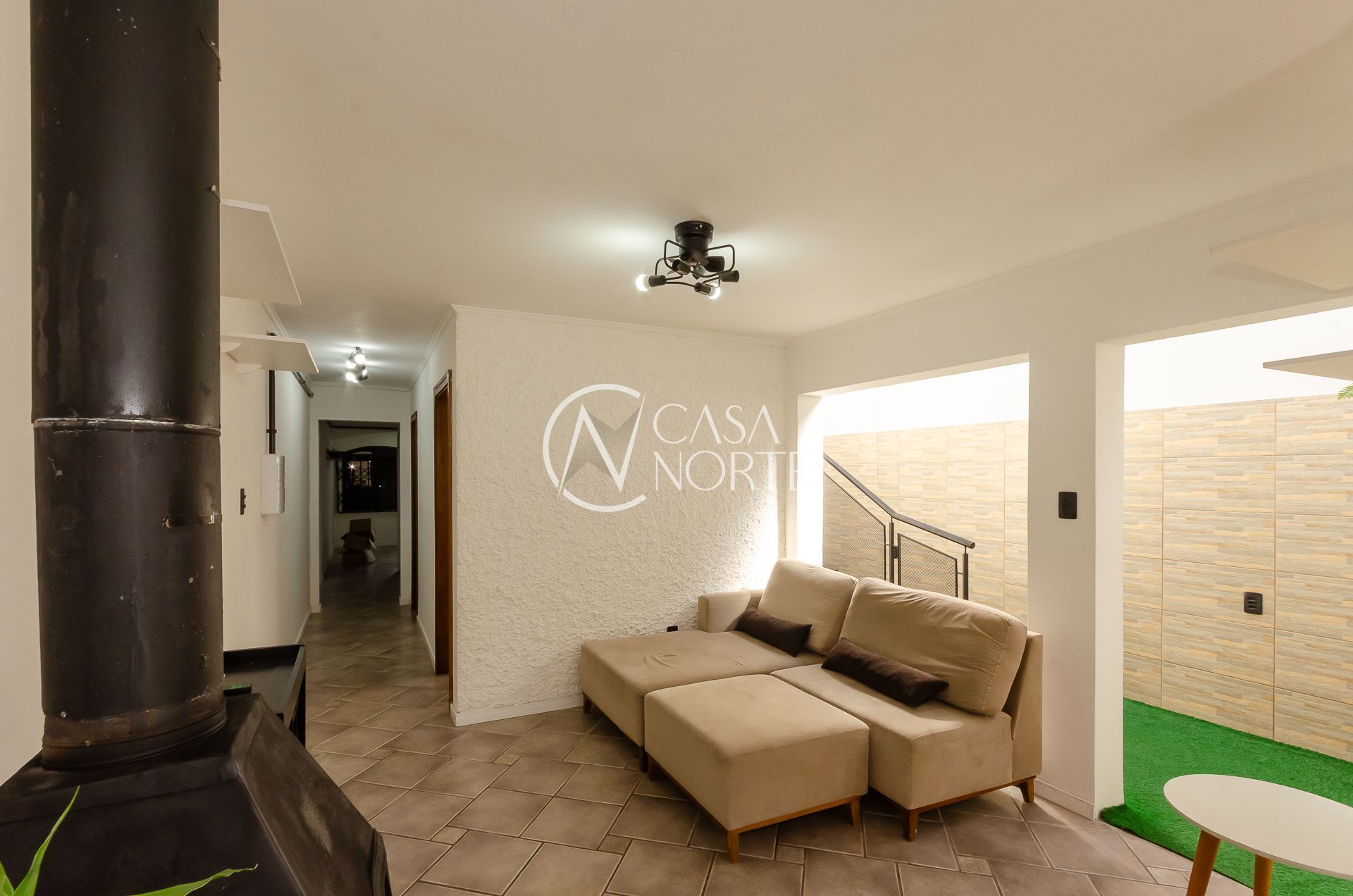 Casa à venda com 4 quartos, 242m², 1 suíte, 3 vagas, Rua São Joaquim no bairro Glória em Porto Alegre