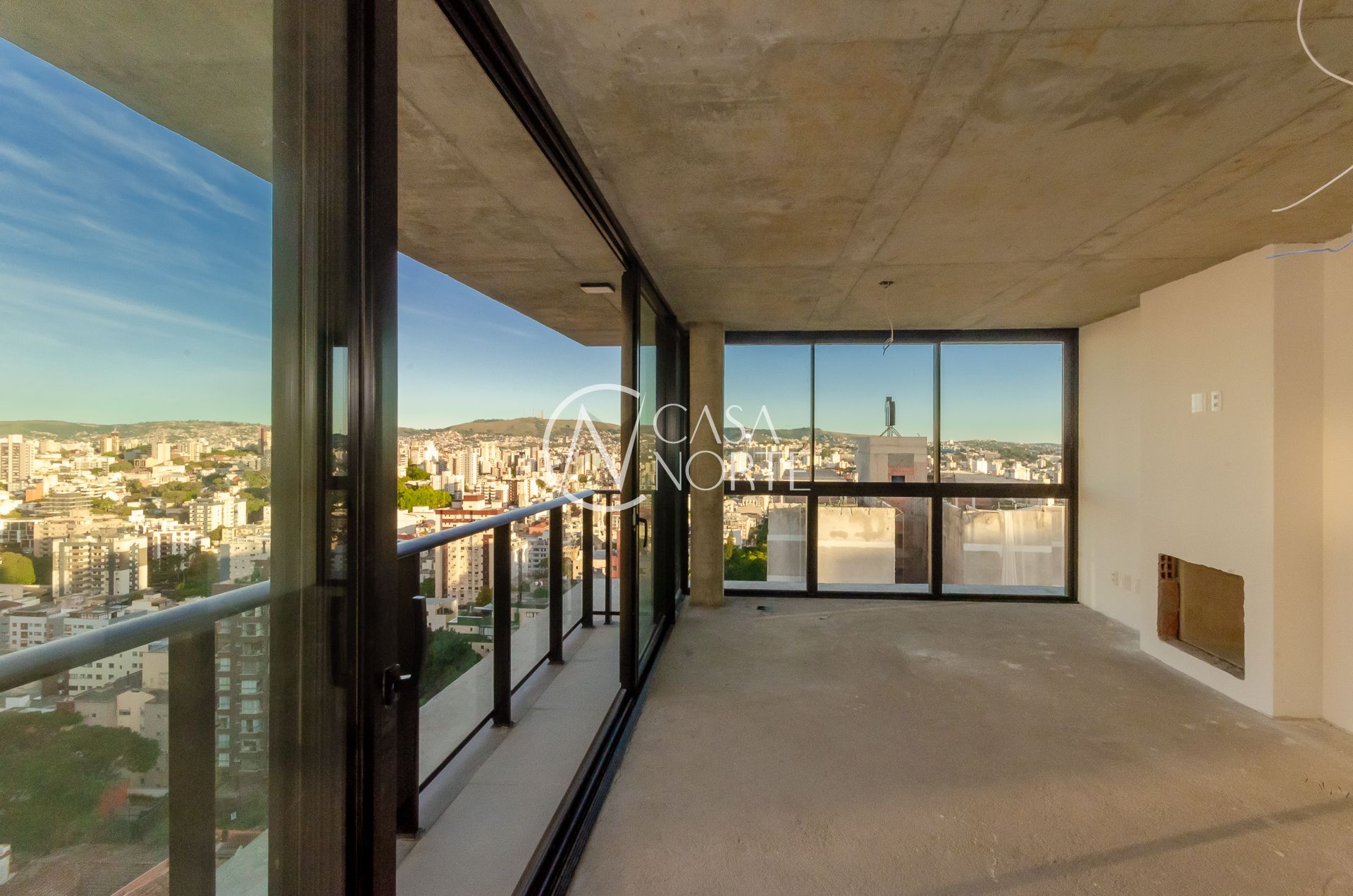 Apartamento à venda com 3 quartos, 121m², 3 suítes, 2 vagas, Santa Cecília no bairro Rio Branco em Porto Alegre