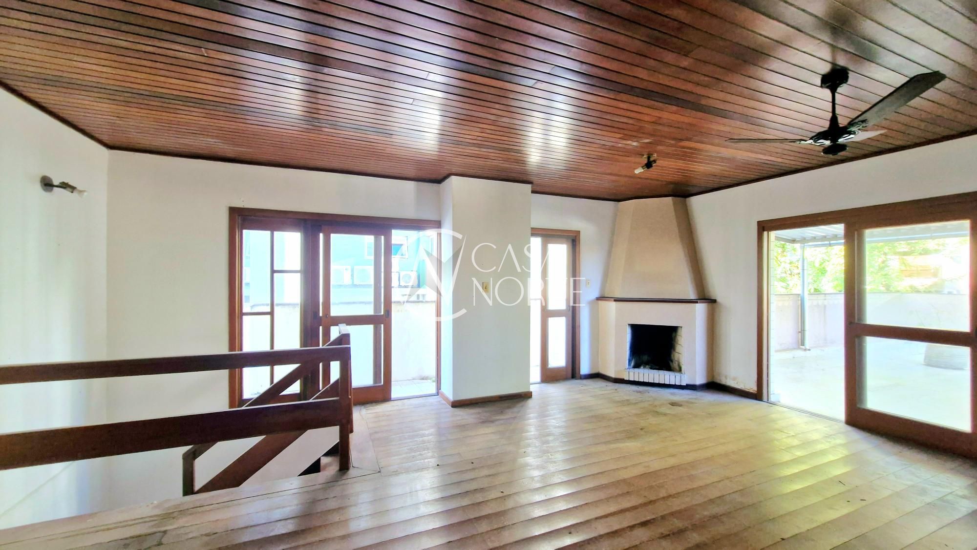 Cobertura à venda com 3 quartos, 225m², 1 suíte, 2 vagas, Avenida Lageado no bairro Petrópolis em Porto Alegre