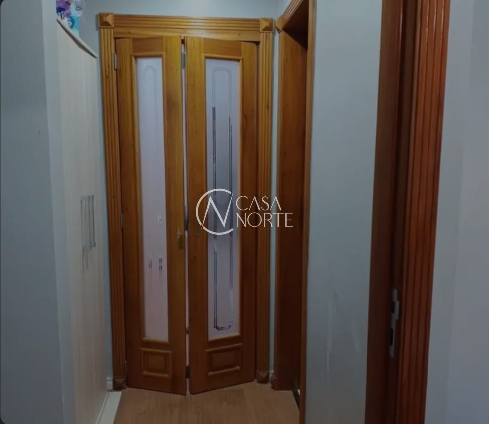 Apartamento à venda com 2 quartos, 73m², 1 vaga, Rua Faria Santos no bairro Petrópolis em Porto Alegre