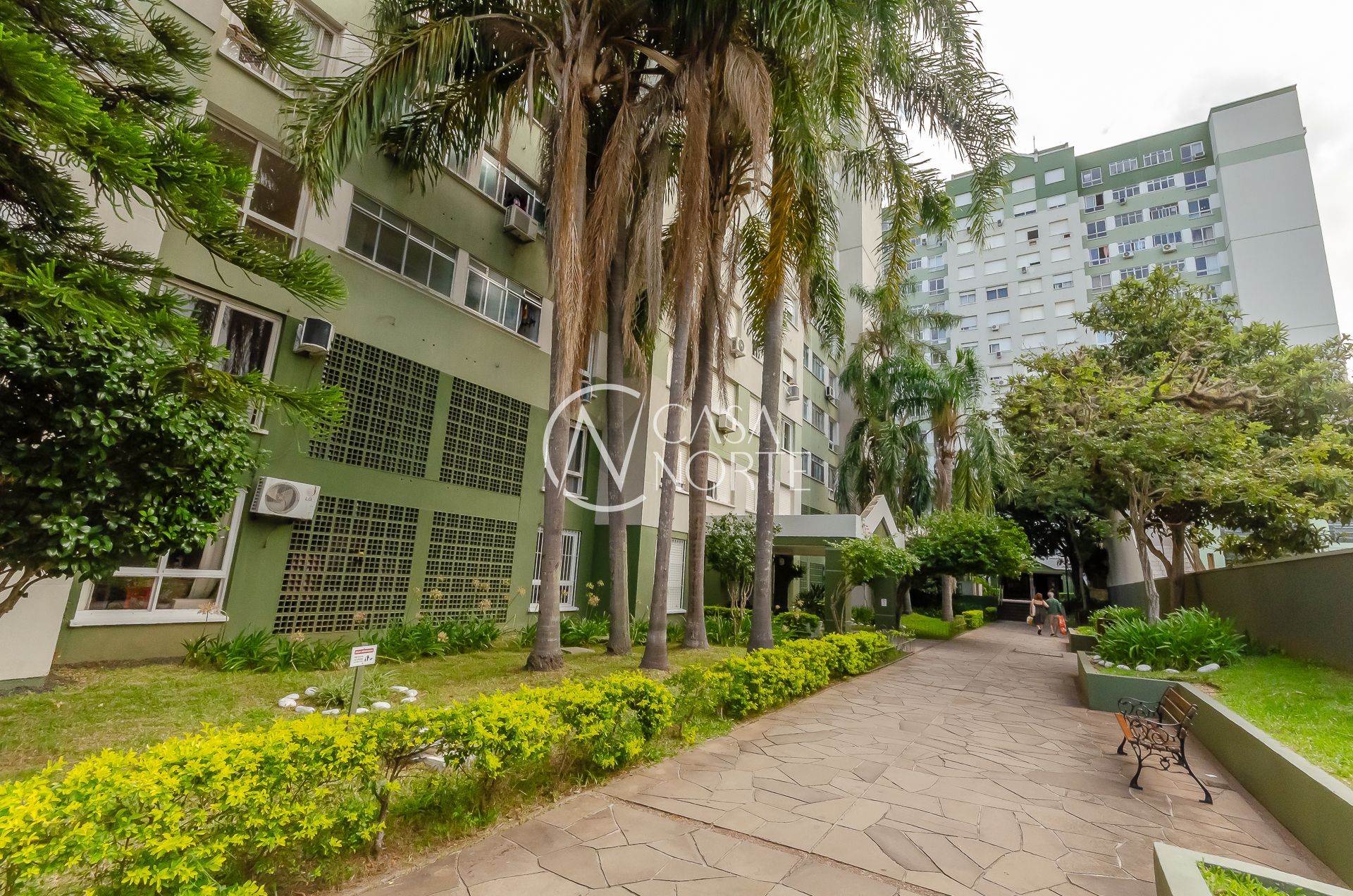 Apartamento à venda com 1 quarto, 40m², Avenida da Cavalhada no bairro Cavalhada em Porto Alegre