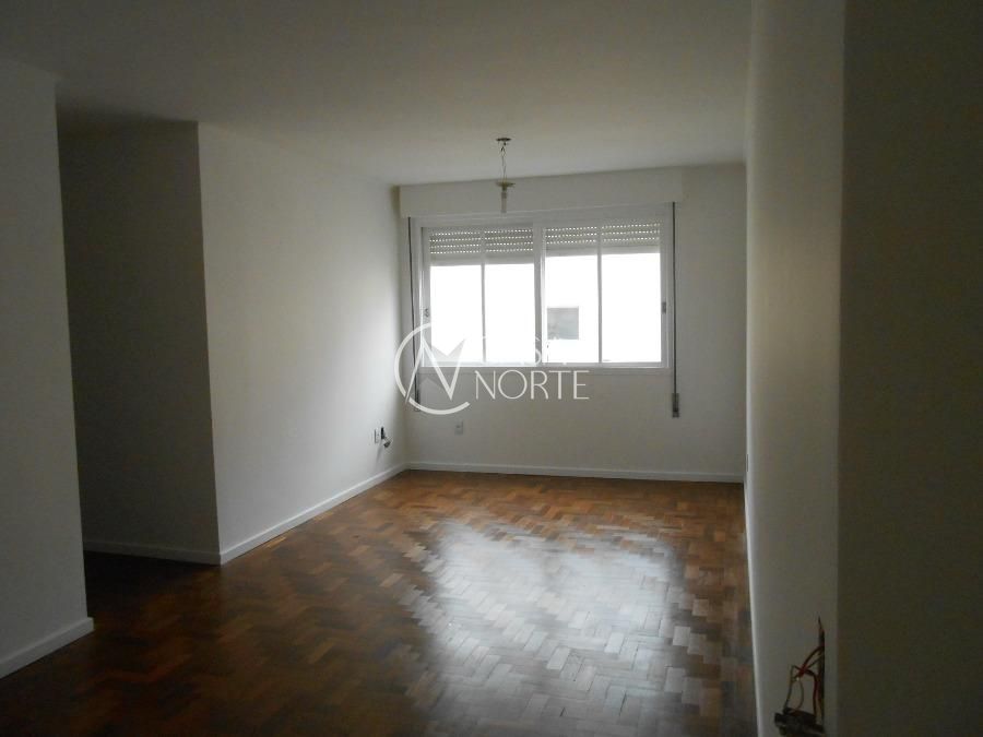 Apartamento à venda com 3 quartos, 99m², 1 suíte, 1 vaga, Avenida Coronel Lucas de Oliveira no bairro Petrópolis em Porto Alegre