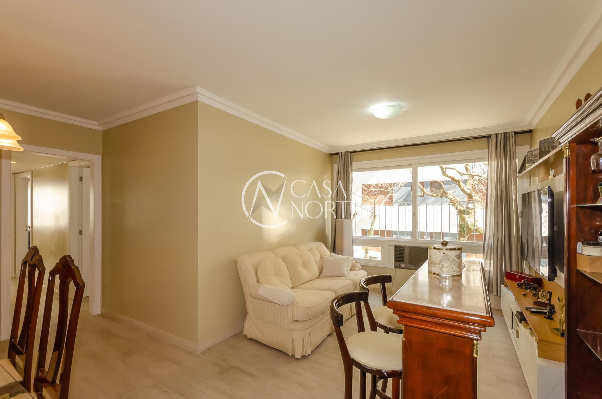 Apartamento à venda com 3 quartos, 99m², 1 suíte, 1 vaga, Avenida Pirapó no bairro Petrópolis em Porto Alegre