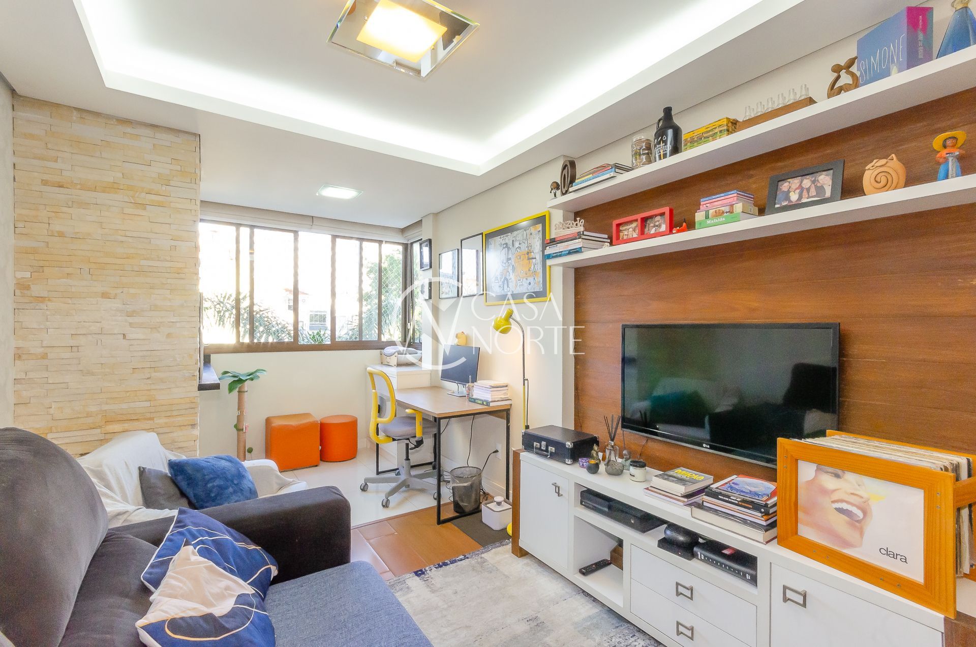 Apartamento à venda com 3 quartos, 73m², 1 suíte, 1 vaga, Rua Lopo Gonçalves no bairro Cidade Baixa em Porto Alegre