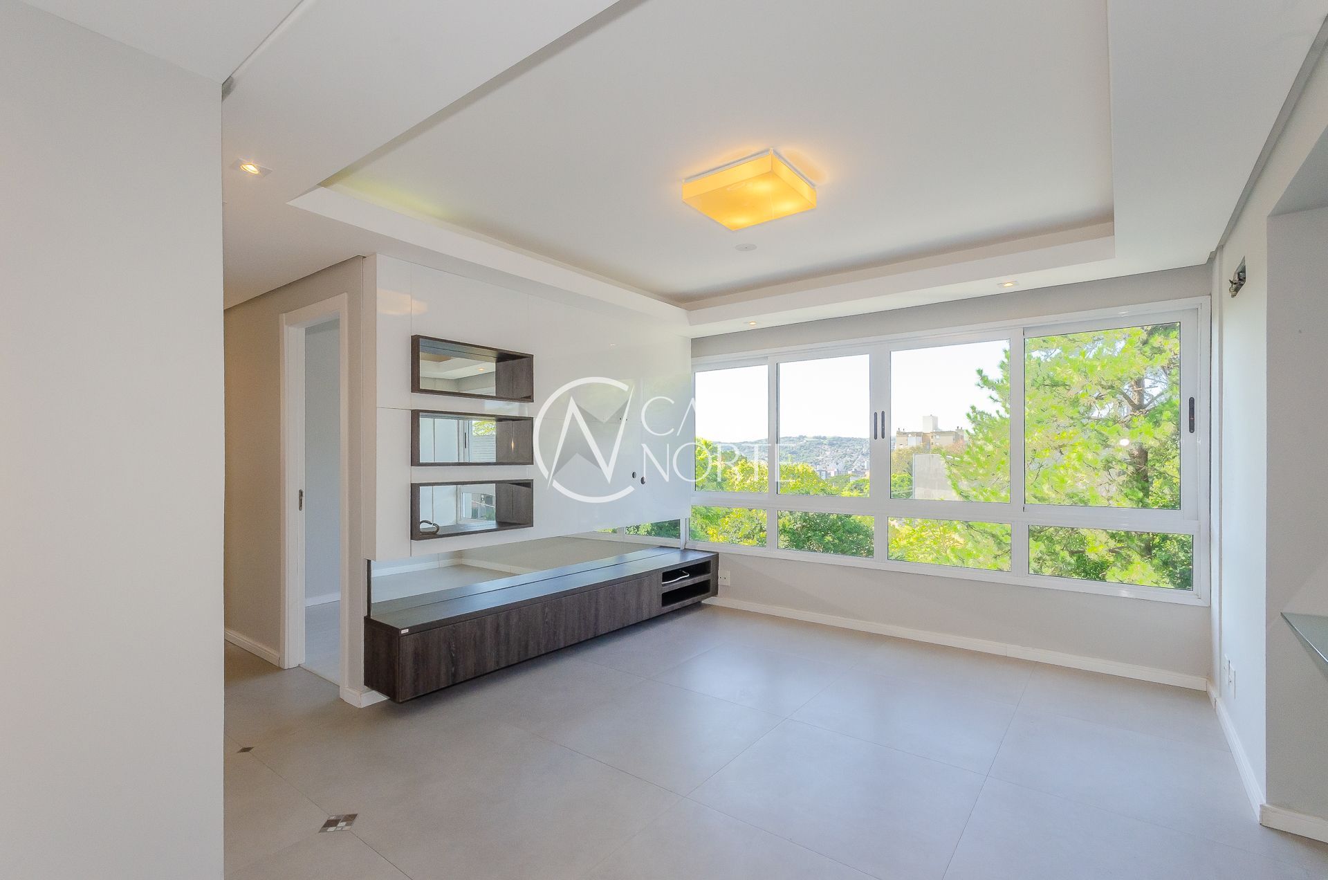 Apartamento Garden à venda com 2 quartos, 98m², 2 vagas, Rua Professor Cristiano Fischer no bairro Jardim Botânico em Porto Alegre