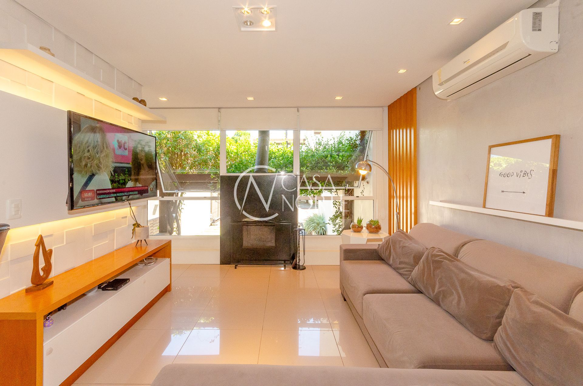 Casa de Condomínio à venda com 3 quartos, 194m², 3 suítes, 4 vagas, Rua Conselheiro Xavier da Costa no bairro Ipanema em Porto Alegre