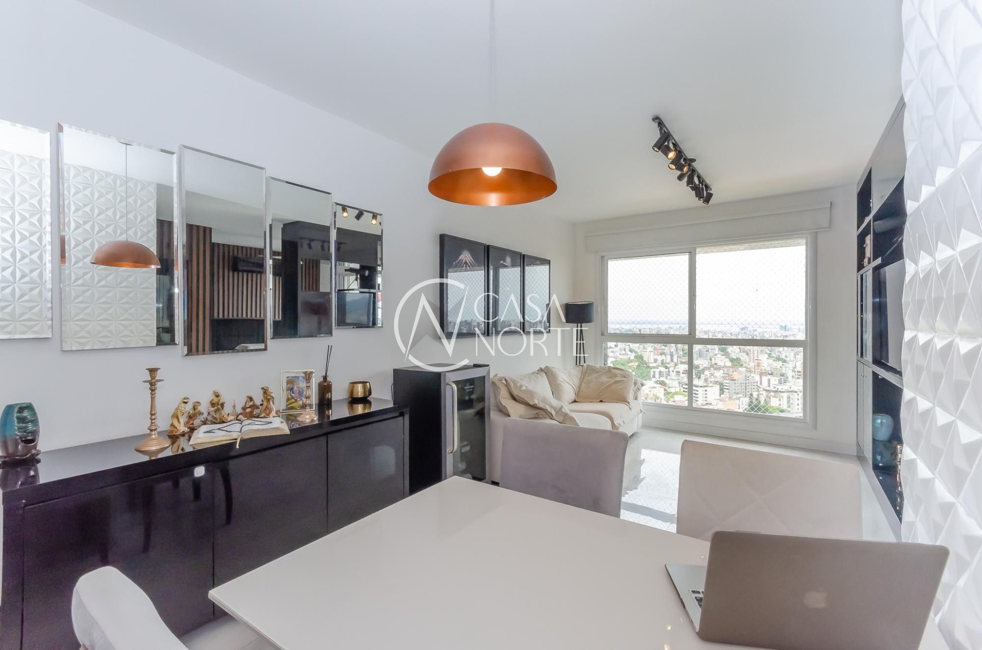 Apartamento à venda com 1 quarto, 45m², 1 vaga, Rua Curvelo no bairro Petrópolis em Porto Alegre