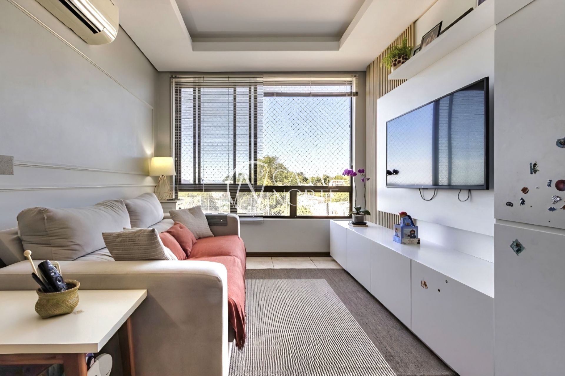 Apartamento à venda com 2 quartos, 65m², 1 suíte, 1 vaga, Rua Eugênio du Pasquier no bairro Cristo Redentor em Porto Alegre