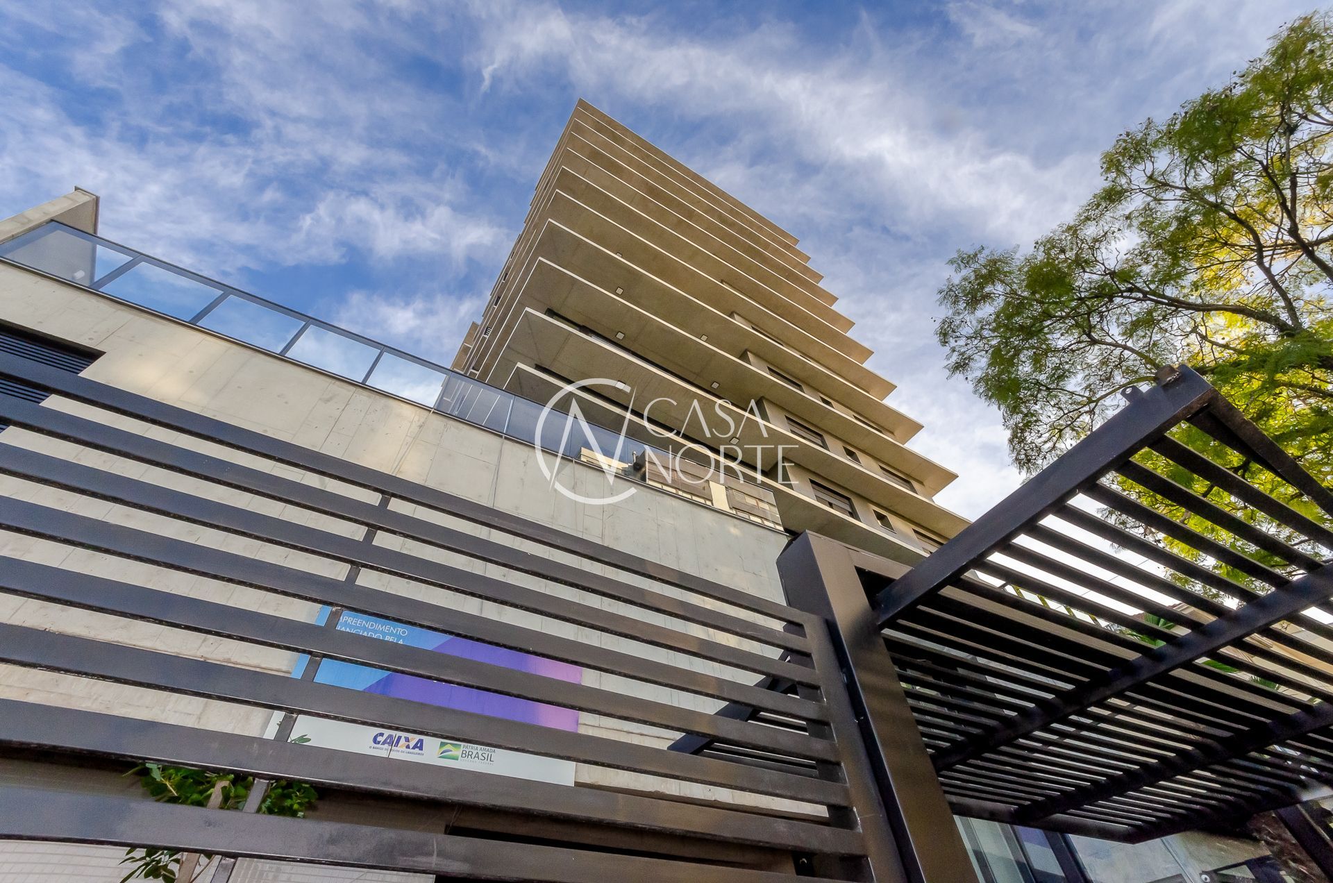 Apartamento à venda com 3 quartos, 121m², 3 suítes, 2 vagas, Santa Cecília no bairro Rio Branco em Porto Alegre