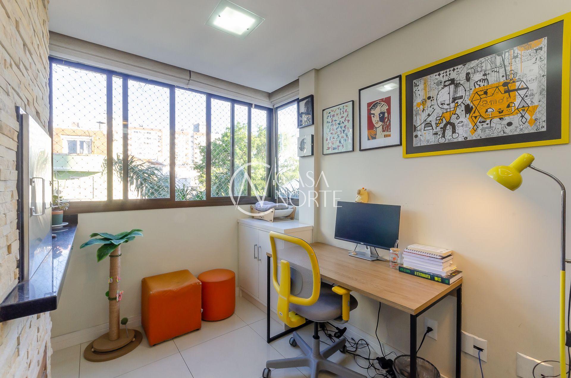 Apartamento à venda com 3 quartos, 73m², 1 suíte, 1 vaga, Rua Lopo Gonçalves no bairro Cidade Baixa em Porto Alegre