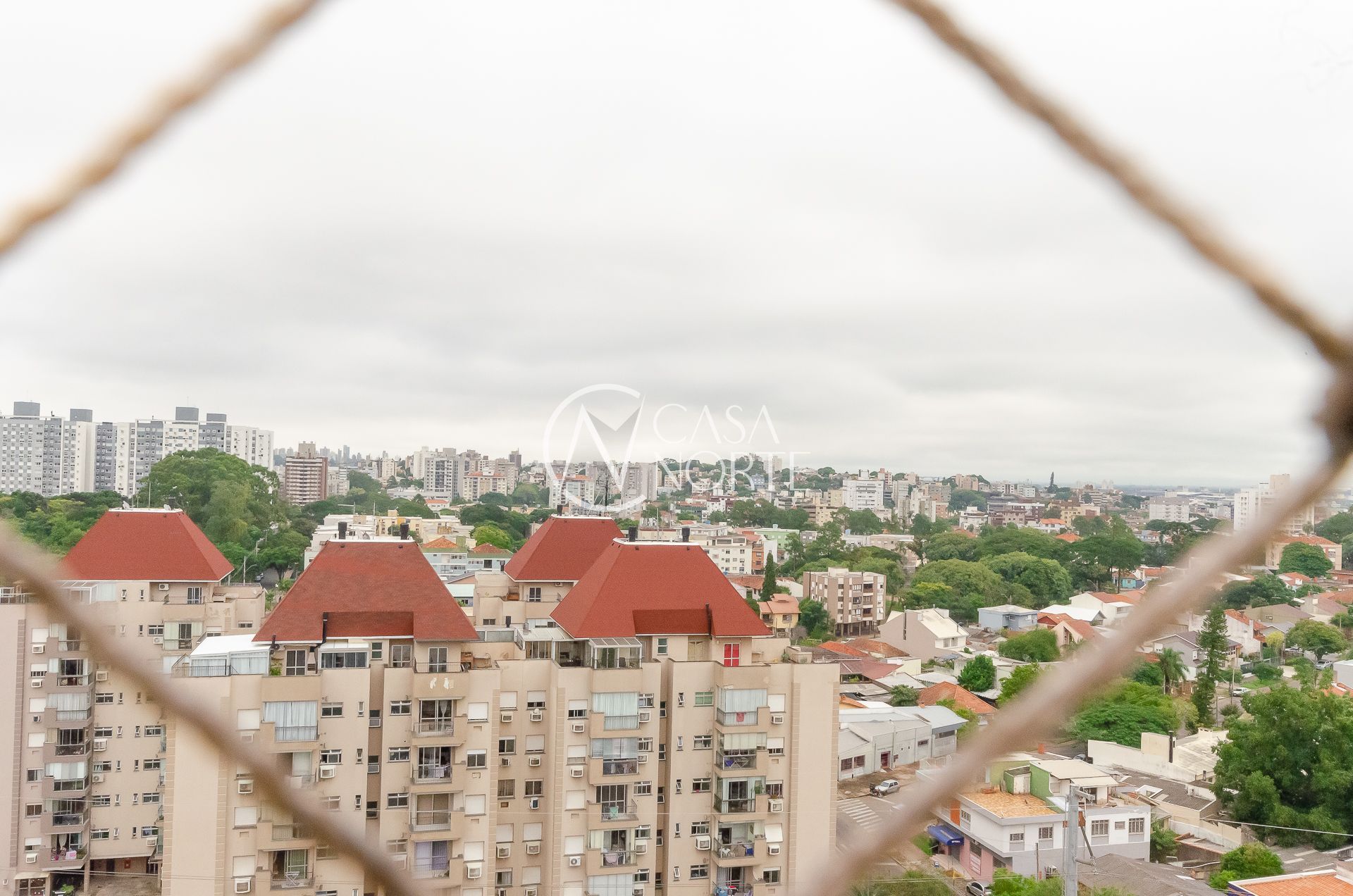 Apartamento à venda com 2 quartos, 61m², 1 suíte, 1 vaga, Rua Frederico Otávio Domingues Barbosa no bairro São Sebastião em Porto Alegre