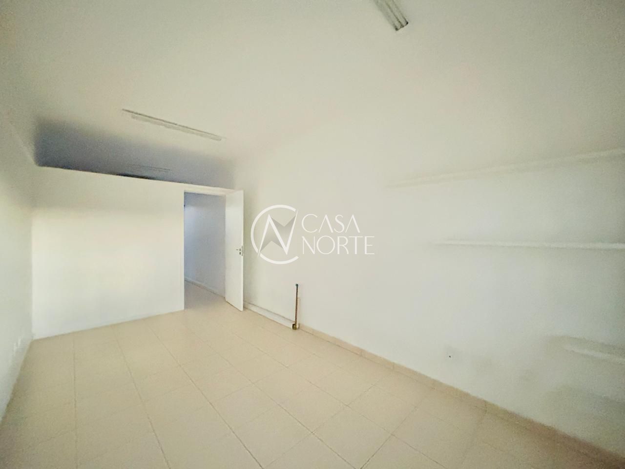 Sala Comercial à venda com 1 quarto, 35m², 1 vaga, Avenida Protásio Alves no bairro Petrópolis em Porto Alegre