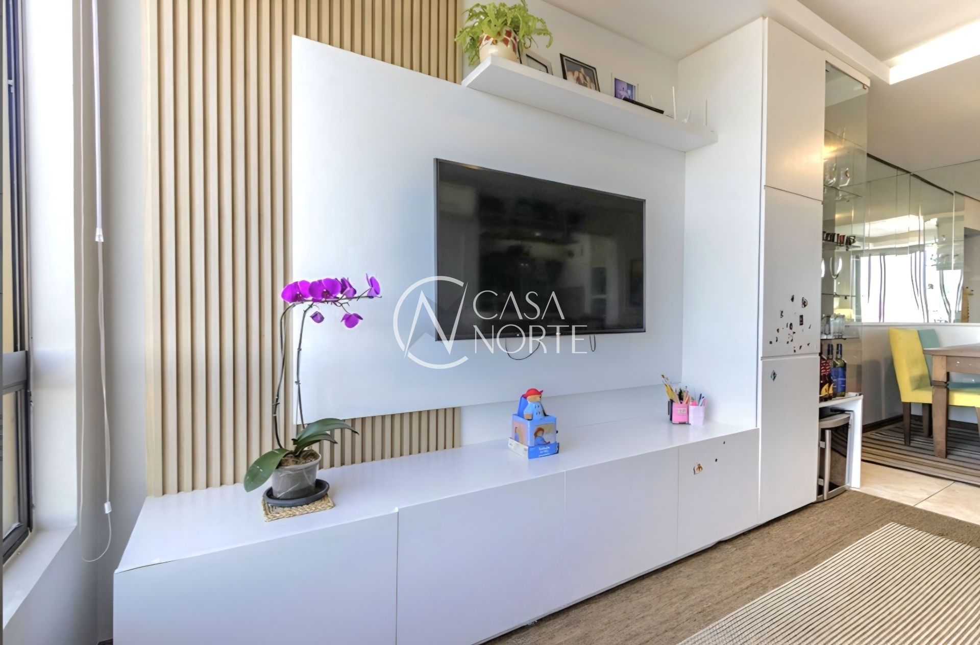 Apartamento à venda com 2 quartos, 65m², 1 suíte, 1 vaga, Rua Eugênio du Pasquier no bairro Cristo Redentor em Porto Alegre