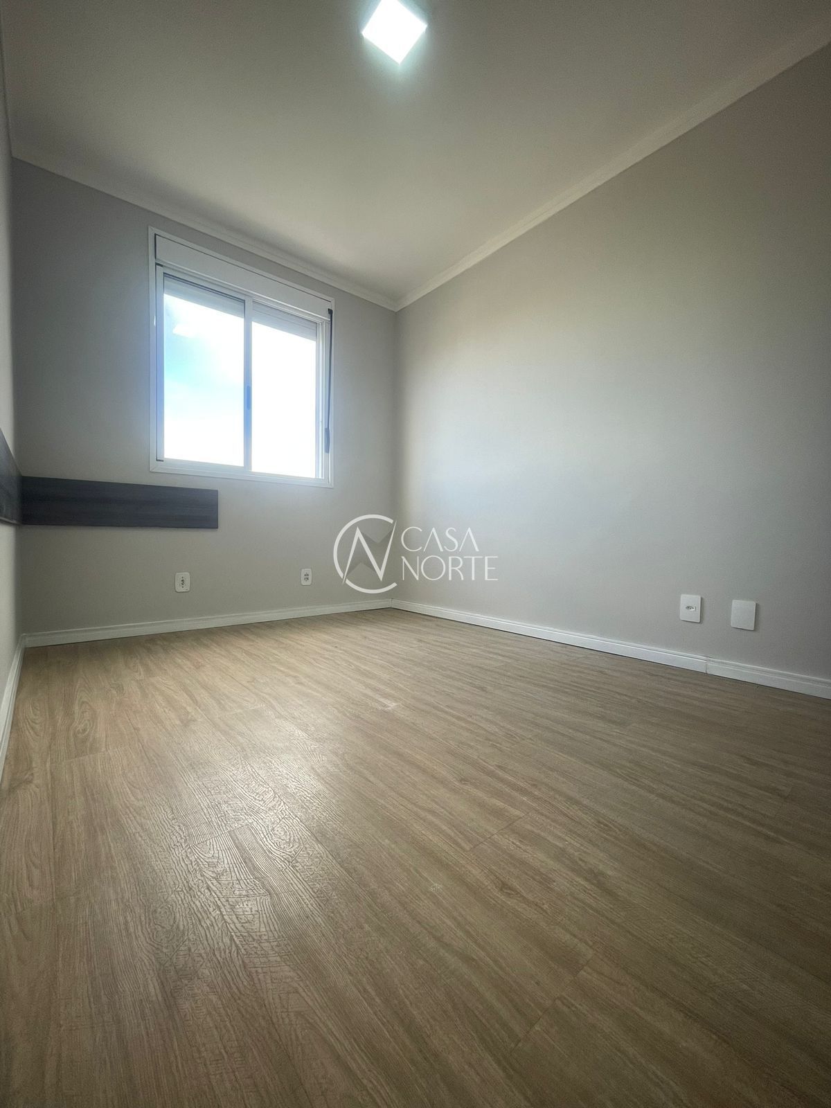 Apartamento à venda com 3 quartos, 62m², 1 suíte, 1 vaga, Avenida Assis Brasil no bairro São Sebastião em Porto Alegre