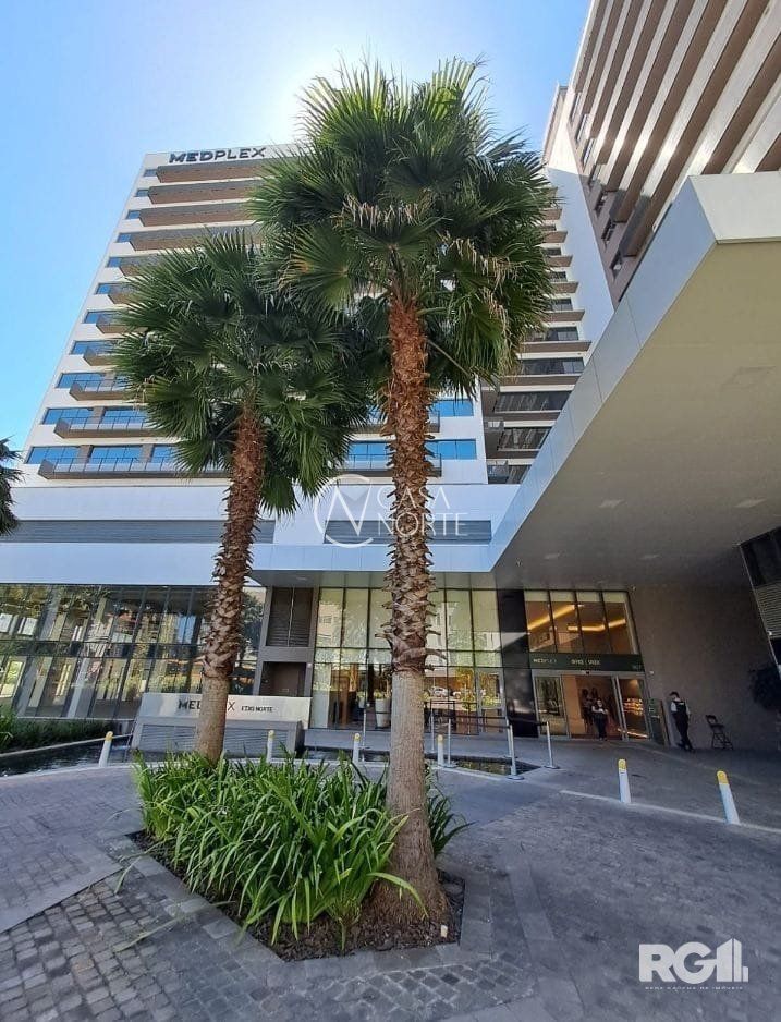 Sala Comercial à venda , 114m², Avenida Assis Brasil no bairro Cristo Redentor em Porto Alegre
