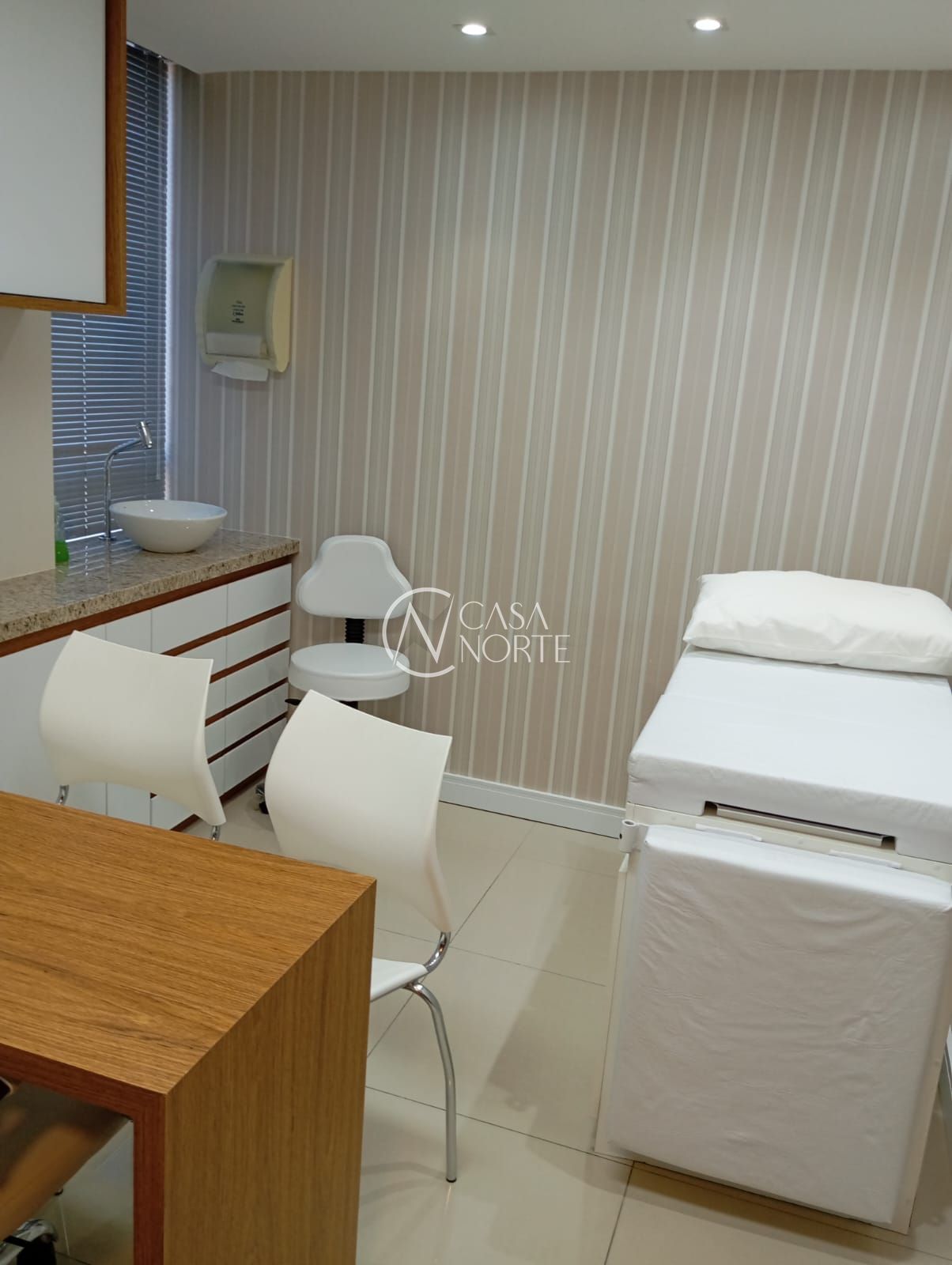 Sala Comercial à venda com 3 quartos, 53m², 1 vaga, Rua Casemiro de Abreu no bairro Rio Branco em Porto Alegre