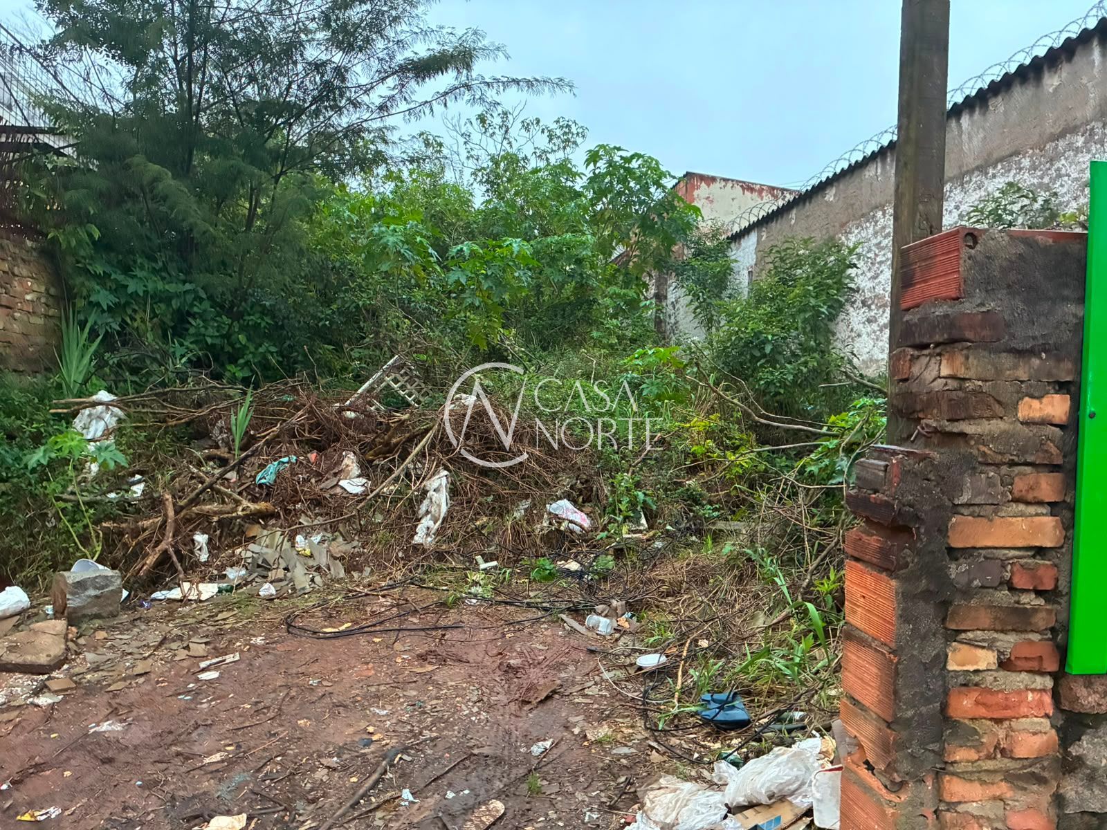 Terreno à venda  com 292m², Travessa Orion no bairro Cristo Redentor em Porto Alegre