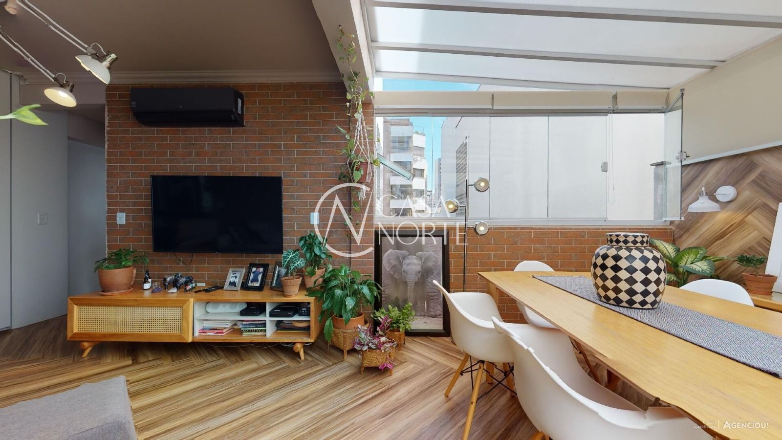 Apartamento à venda com 2 quartos, 100m², 1 suíte, 2 vagas, Rua La Plata no bairro Jardim Botânico em Porto Alegre