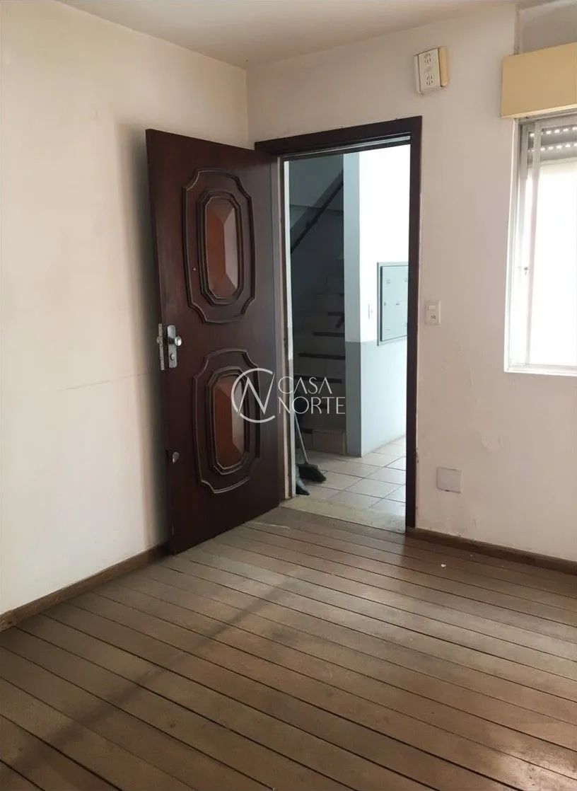 Apartamento à venda com 2 quartos, 45m², 1 vaga, Rua dos Maias no bairro Rubem Berta em Porto Alegre