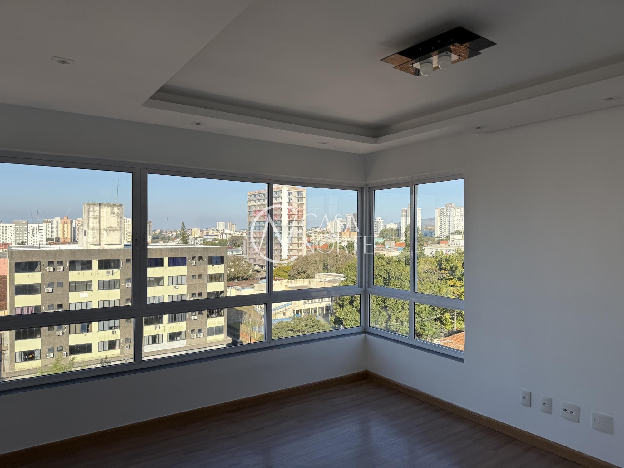 Apartamento à venda com 3 quartos, 80m², 1 suíte, 2 vagas, Rua Fernando Cortez no bairro Cristo Redentor em Porto Alegre