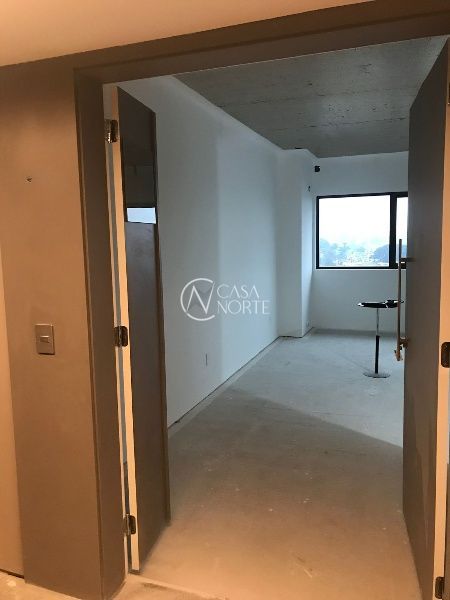 Sala Comercial à venda com 1 quarto, 29m², Coronel Aparício Borges no bairro Teresópolis em Porto Alegre