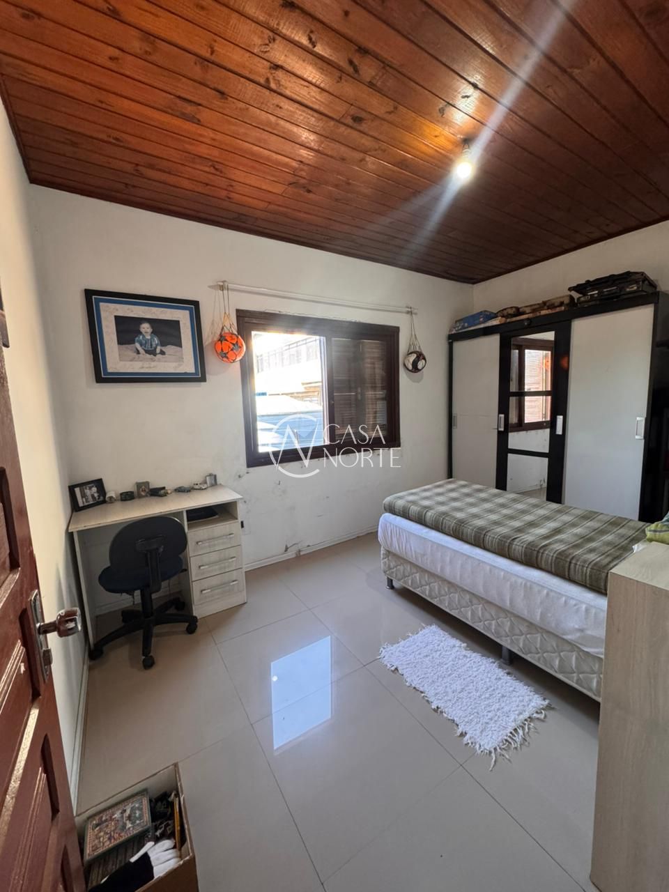 Casa à venda com 3 quartos, 300m², 2 suítes, 3 vagas, Avenida Francisco Silveira Bitencourt no bairro Sarandi em Porto Alegre