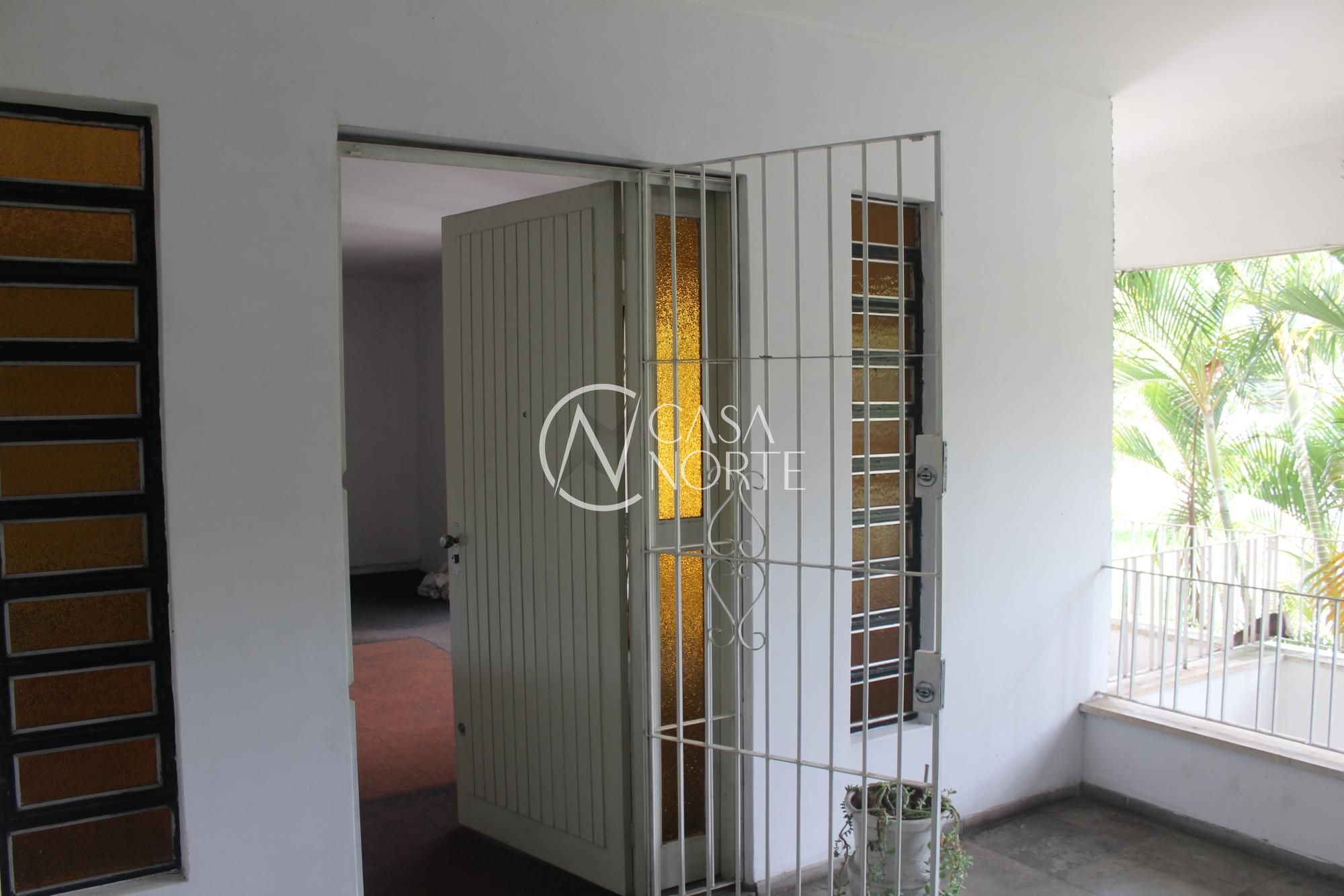 Casa à venda com 3 quartos, 251m², 1 suíte, 2 vagas, Avenida Professor Paula Soares no bairro Jardim Itu em Porto Alegre