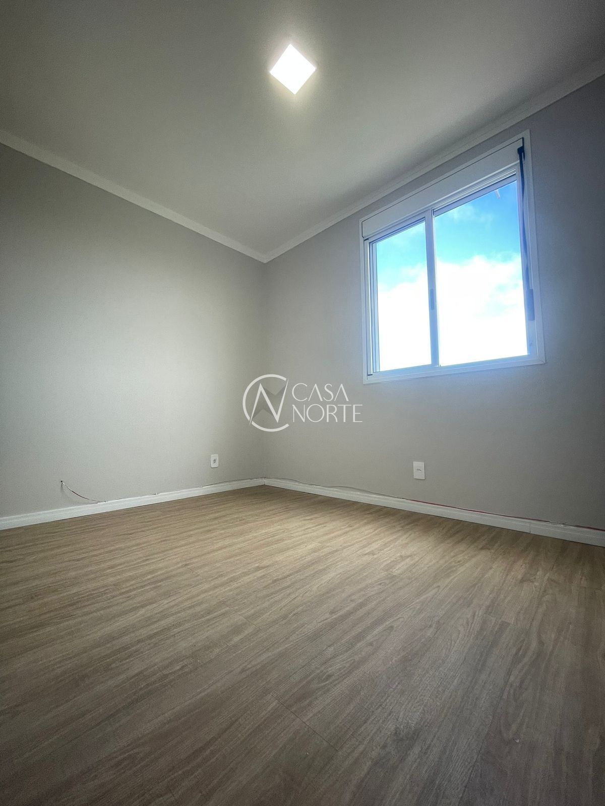 Apartamento à venda com 3 quartos, 62m², 1 suíte, 1 vaga, Avenida Assis Brasil no bairro São Sebastião em Porto Alegre