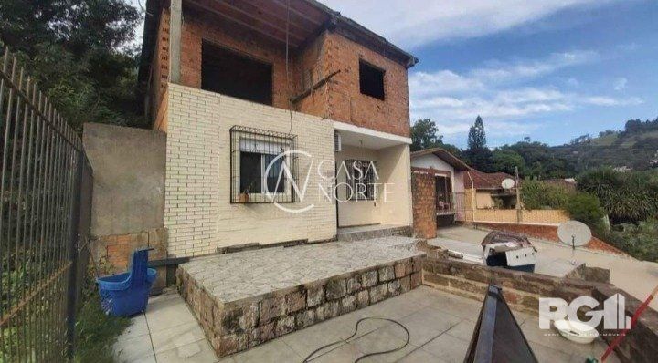 Casa à venda com 3 quartos, 84m², 1 vaga, Avenida Professor Oscar Pereira no bairro Glória em Porto Alegre