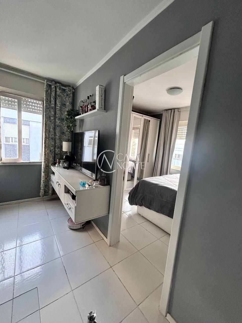 Apartamento à venda com 1 quarto, 40m², Rua Coronel João Corrêa no bairro Passo da Areia em Porto Alegre