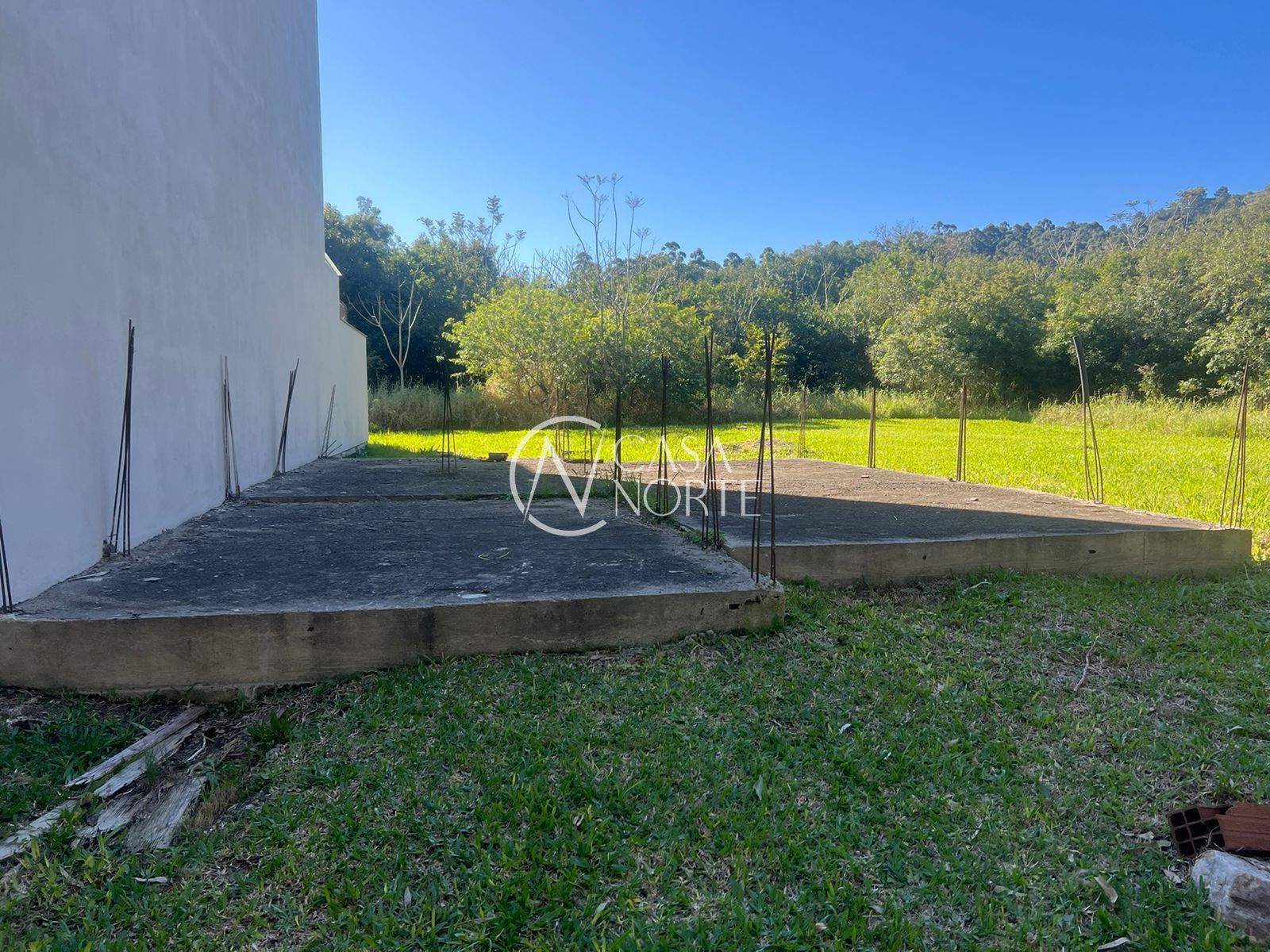 Terreno à venda  com 147m², Avenida da Serraria no bairro Espírito Santo em Porto Alegre