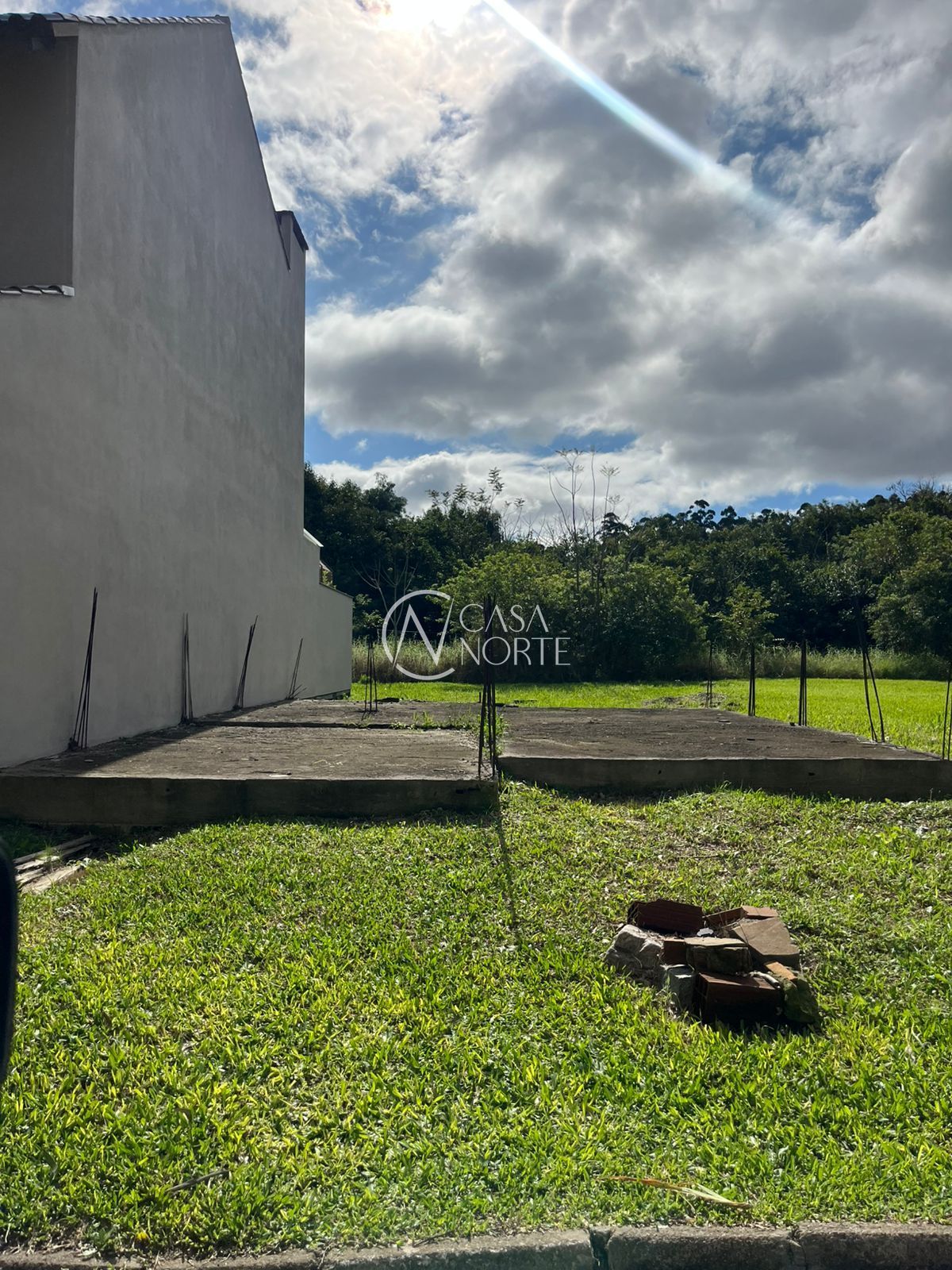 Terreno à venda  com 147m², Avenida da Serraria no bairro Espírito Santo em Porto Alegre
